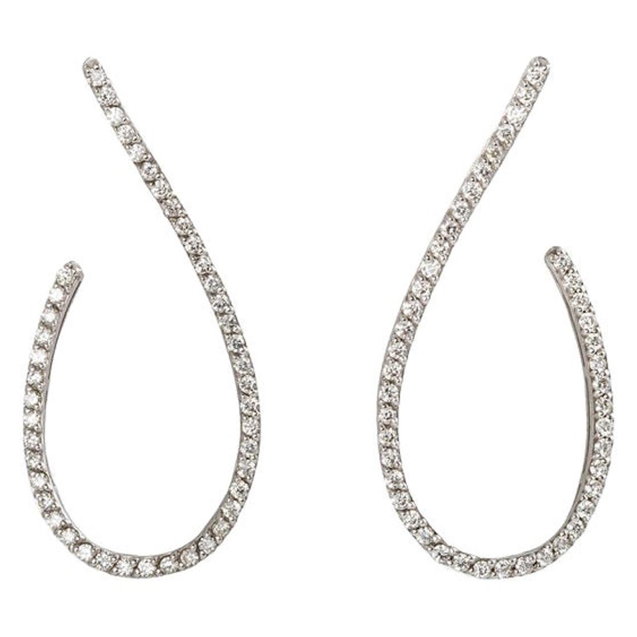 2.30 Karat F Color VVS1 White Diamonds 18k  White Gold Modern Hoops Earrings For Sale
