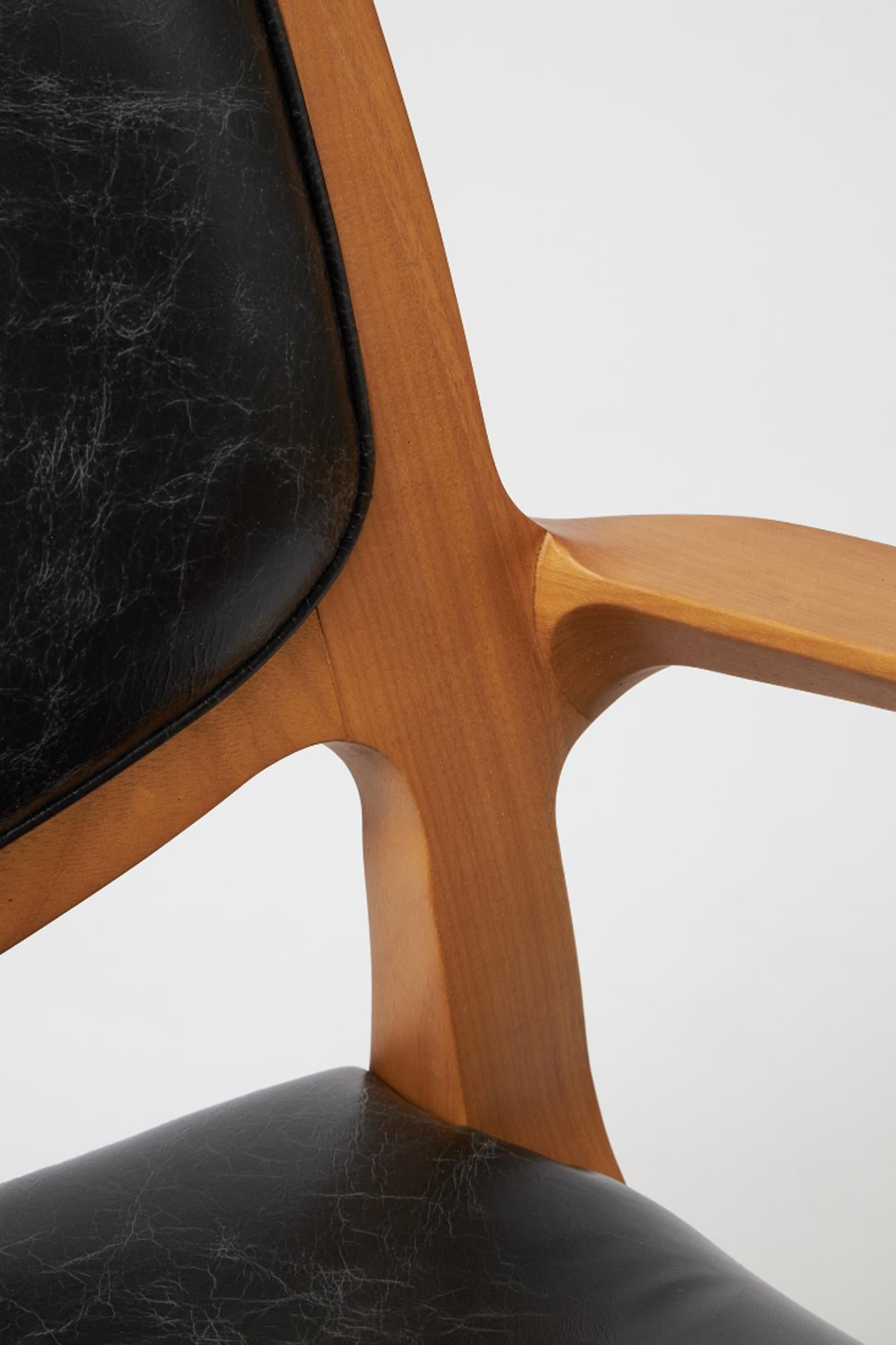 Modern Style Aurora Sessel Massivholz, Sitz und Rückenlehne aus Leder im Angebot 3
