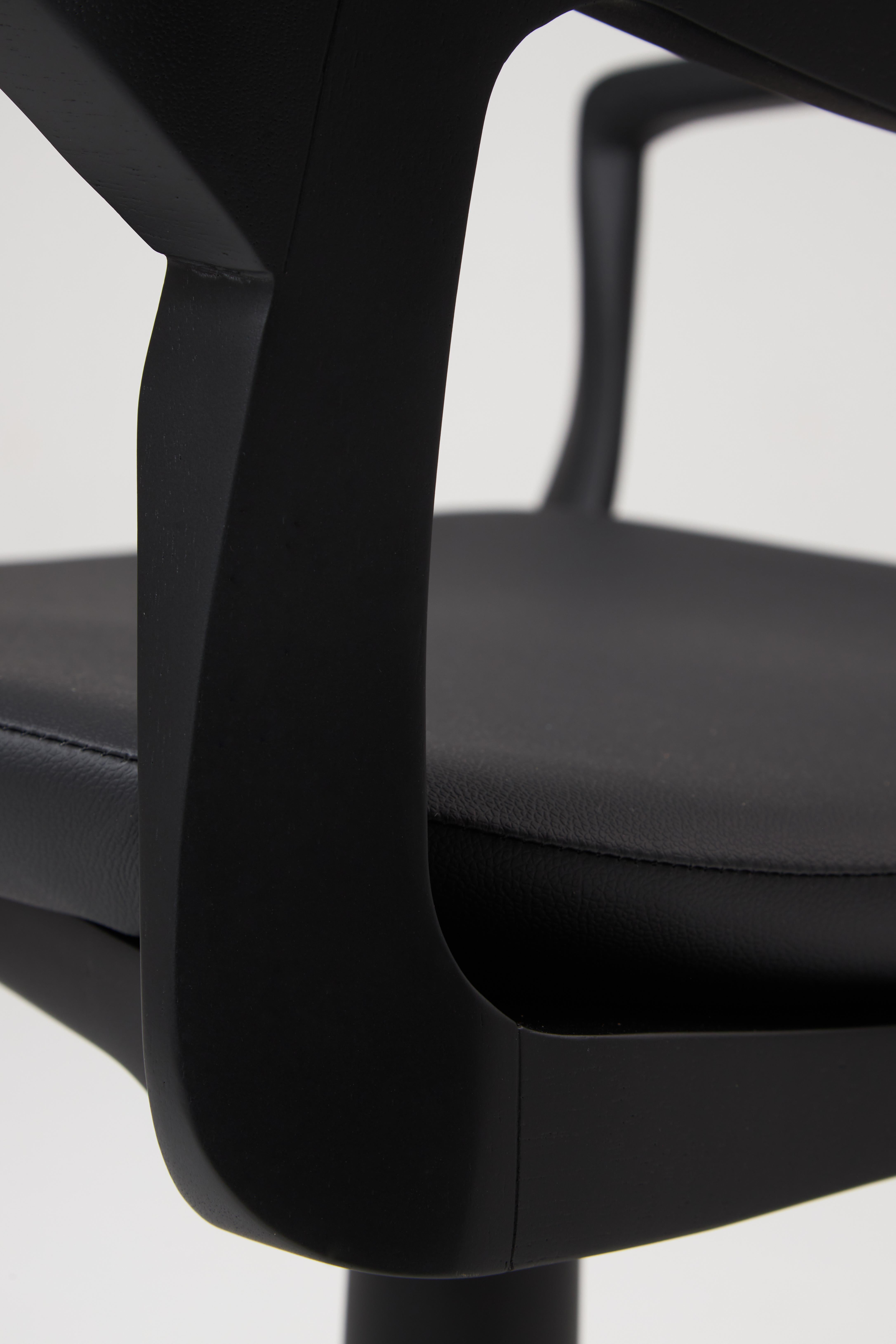 Modern Style Aurora office chair in black solid wood, solid back, leather seat For Sale 4