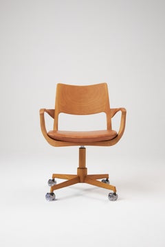 Modern Style Aurora office chair in solid wood, solid wood back, leather seat