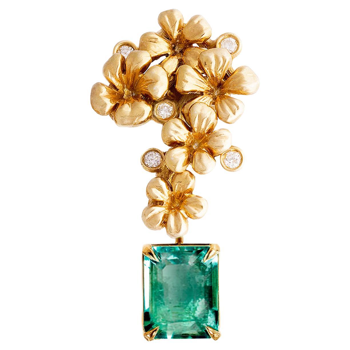 Modern Style Brooch in 18 Karat Yellow Gold with Natural Emerald and Diamonds