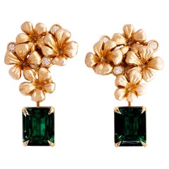Boucles d'oreilles à clip de style moderne en or rose dix-huit carats avec diamants naturels