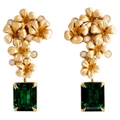 Modern Style Cocktail Earrings in 18 Karat Yellow Gold with Natural Diamonds