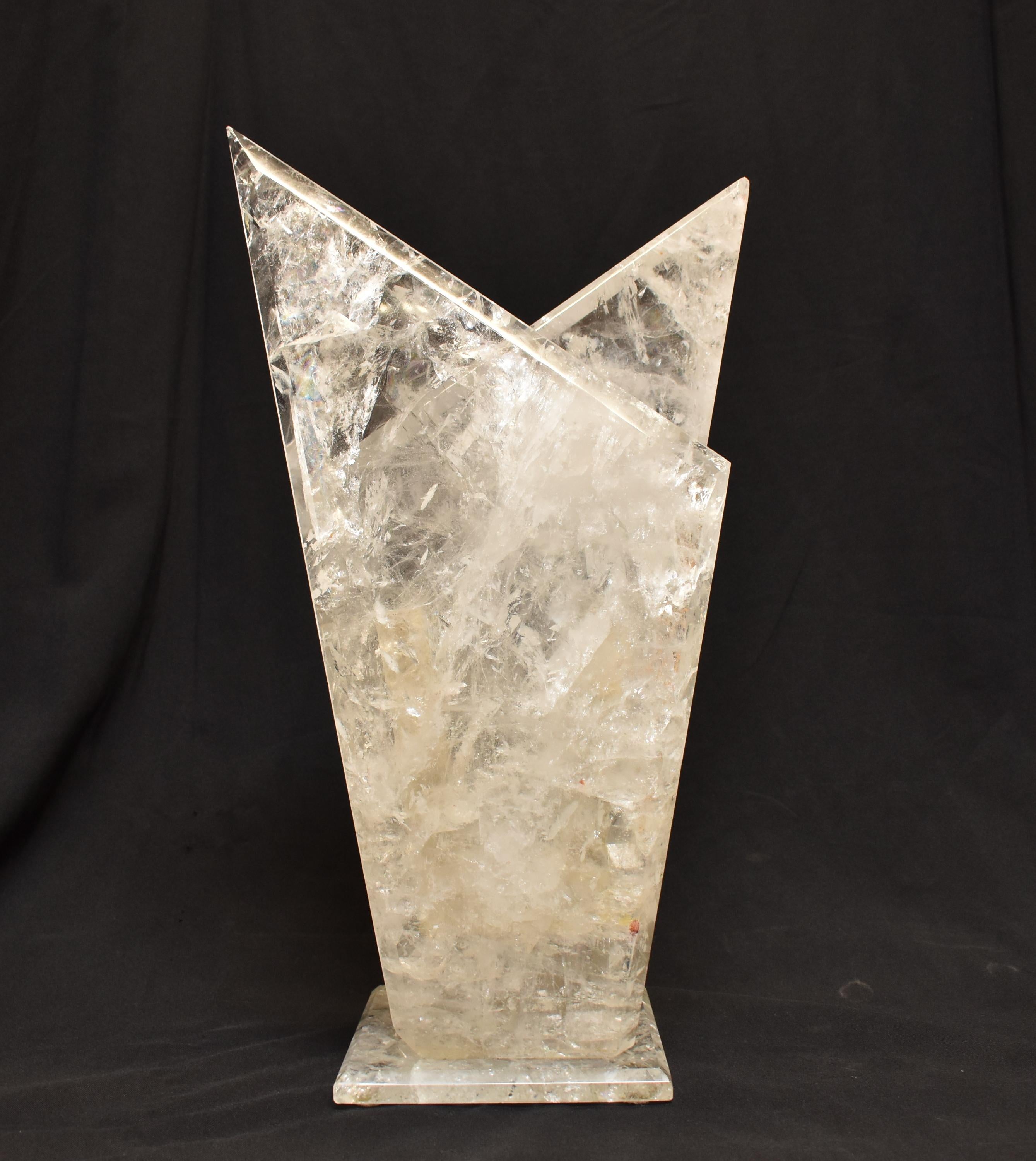 Polished Modern-Style Hand-Carved Crystal Vase For Sale