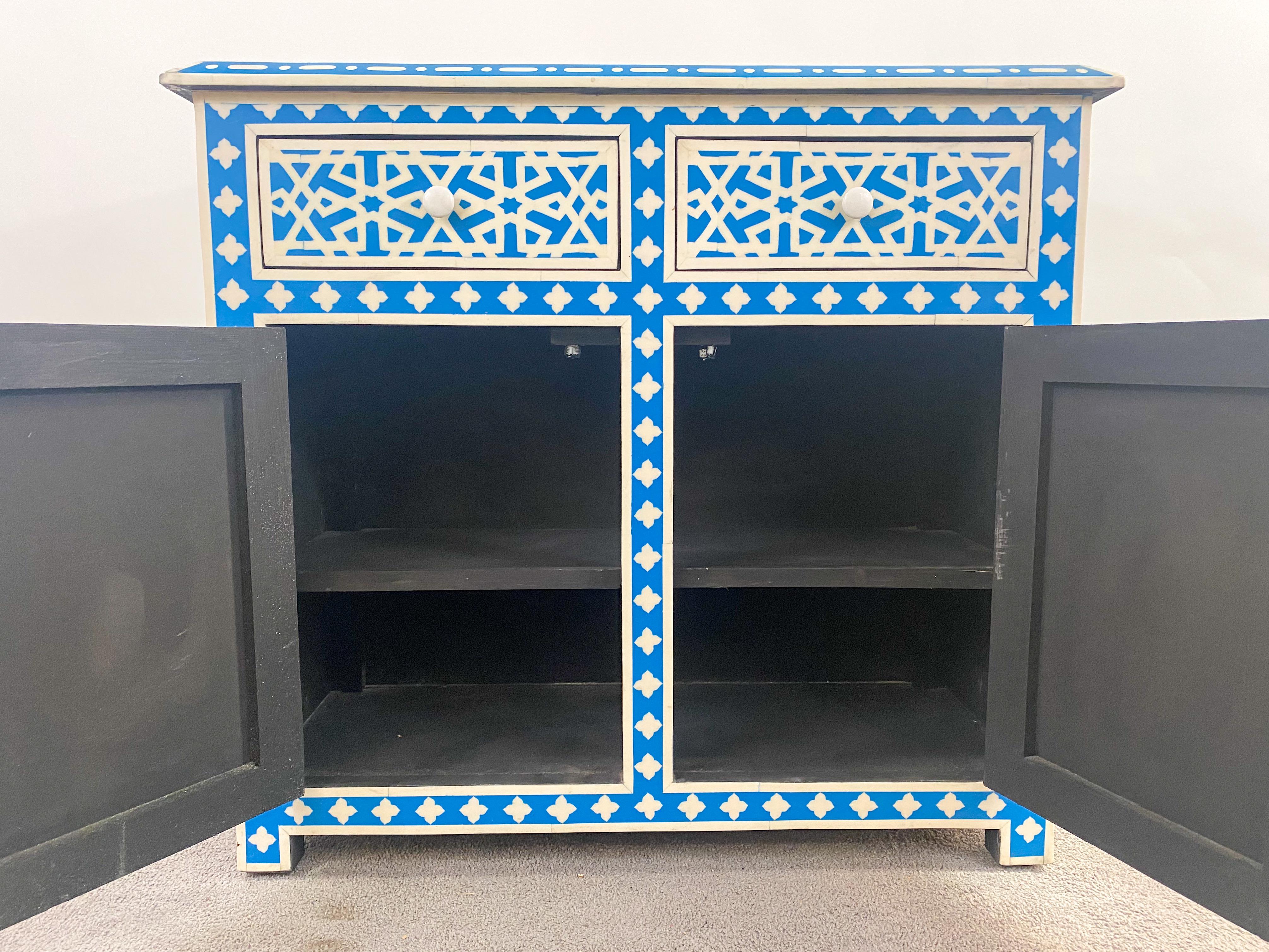 20th Century Boho Chic White & Blue Resin Geometrical Design Two Door Cabinet or Console  For Sale