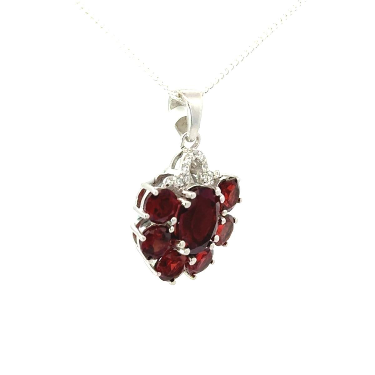 Mixed Cut Modern Style Prong Set Garnet Pendant Gift for Women Jewelry in Sterling Silver For Sale