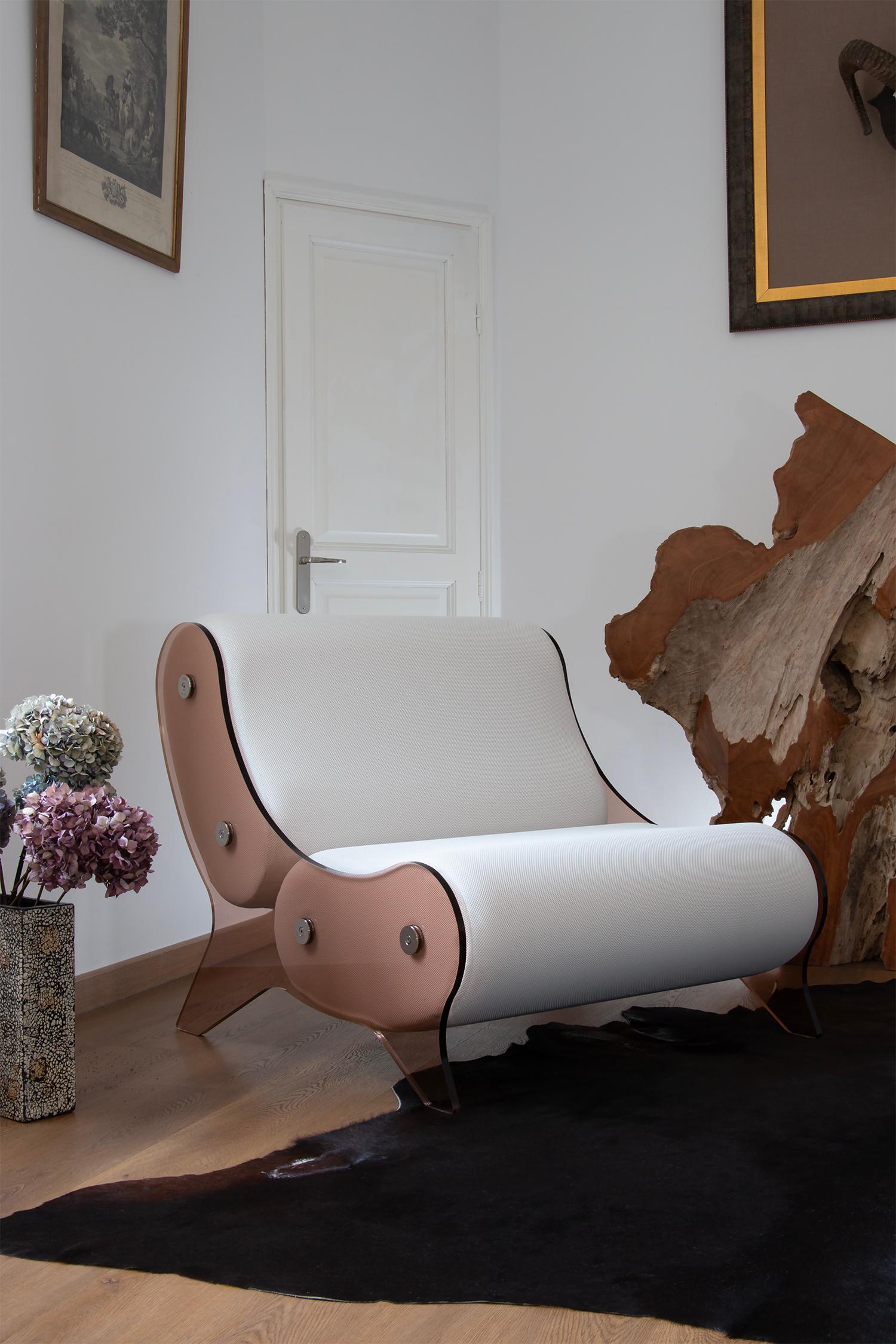 Modernes Sofa im modernen Stil, rauchgrau-blaue PMMA-Paneele von MW DESIGNER FURNITURE im Zustand „Neu“ im Angebot in Beaumont-Louestault, FR