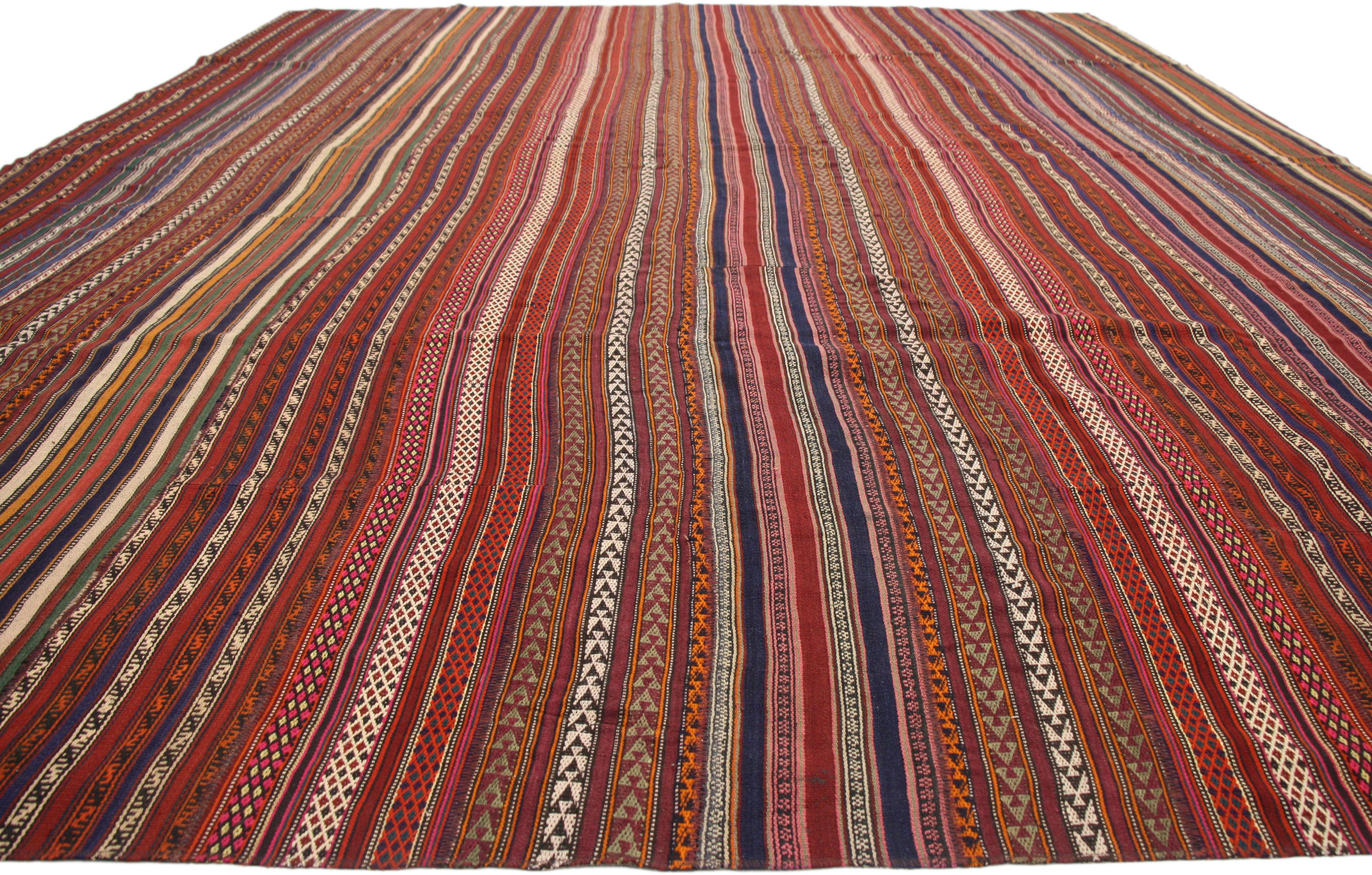 Vintage Turkish Striped Kilim Rug with Modern Rustic Cabin Style In Good Condition For Sale In Dallas, TX