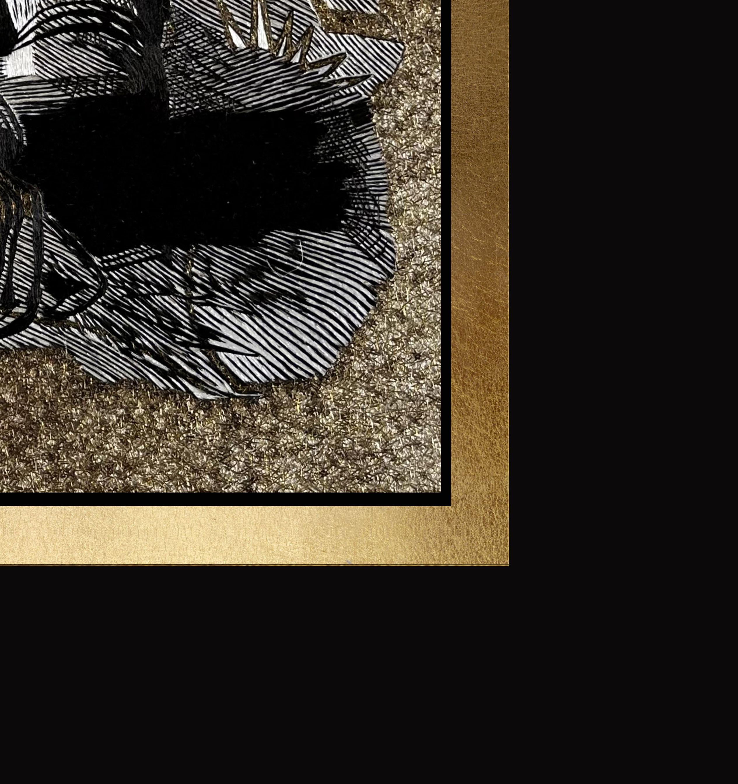 Wall Decoration Fine Silk and Metallic Threads Embroidery in Black Wood Frame For Sale 3