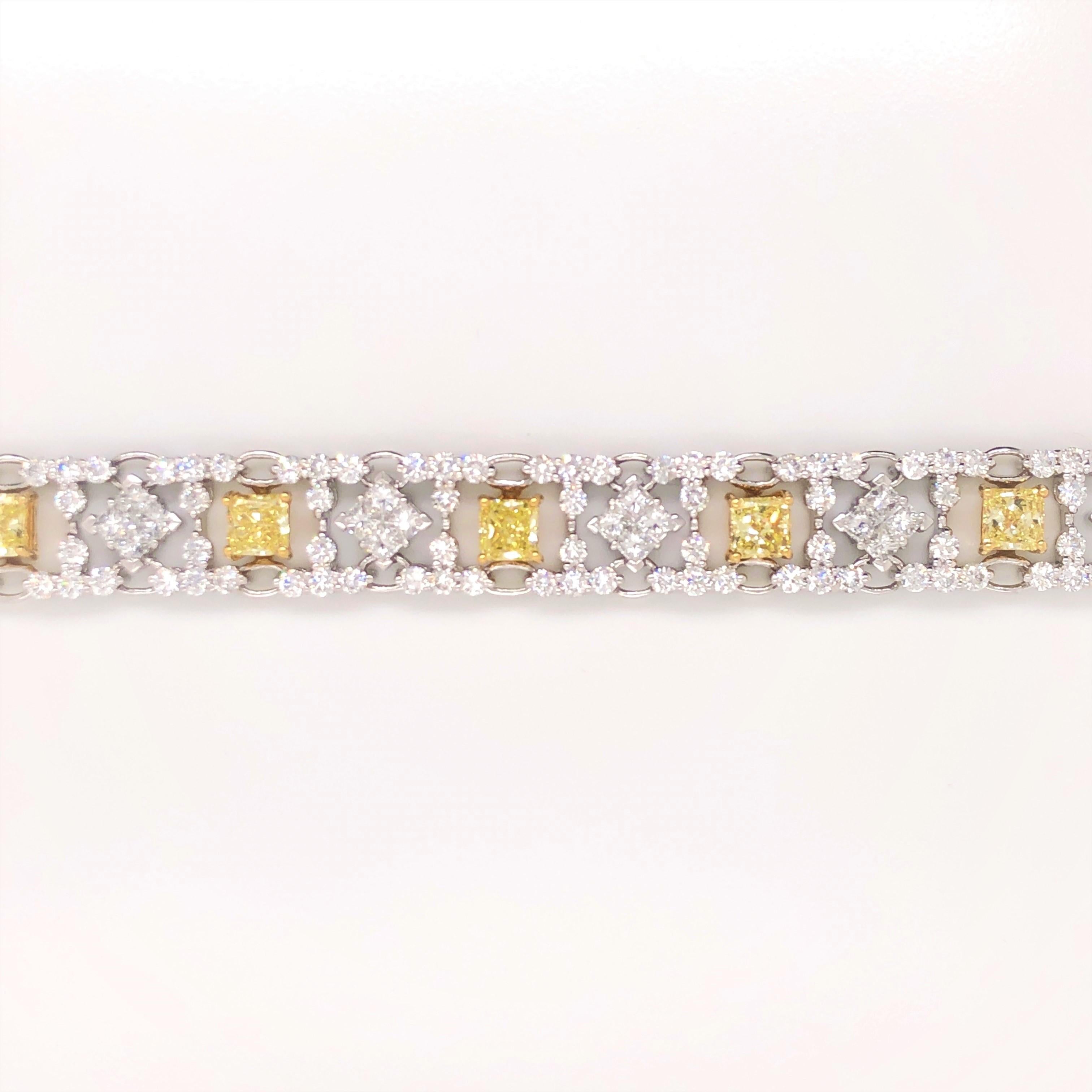 Modern Style Yellow and White Diamond Bracelet in Platinum and 18 Karat Gold In Excellent Condition For Sale In Houston, TX