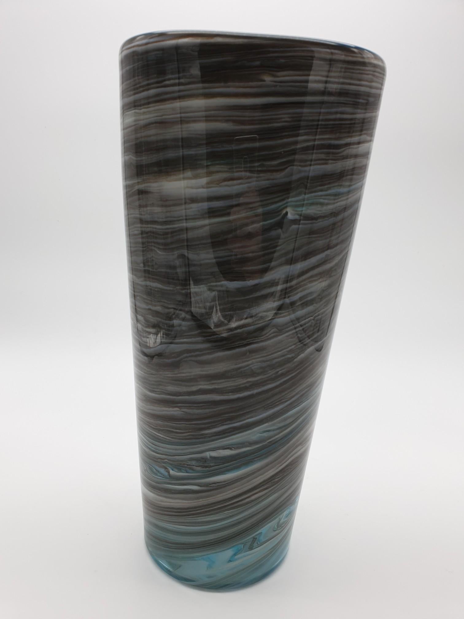 Modern Stylish Marbled Gray Murano Glass Vase by Cenedese, late 1990s For Sale 6