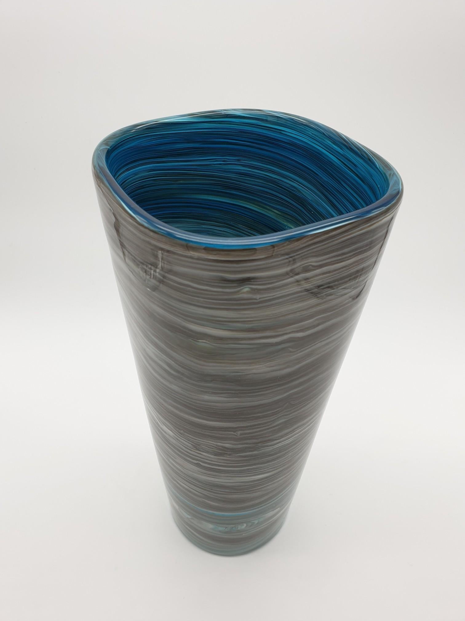 Late 20th Century Modern Stylish Marbled Gray Murano Glass Vase by Cenedese, late 1990s For Sale