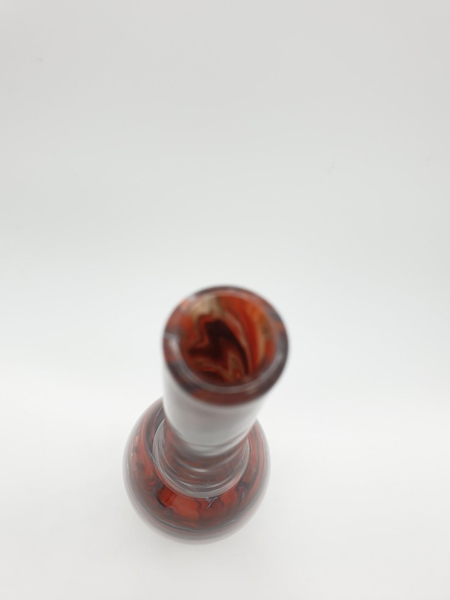 Hand-Crafted Modern Stylish Marbled Red Murano Glass Vase by Cenedese, late 1990s For Sale