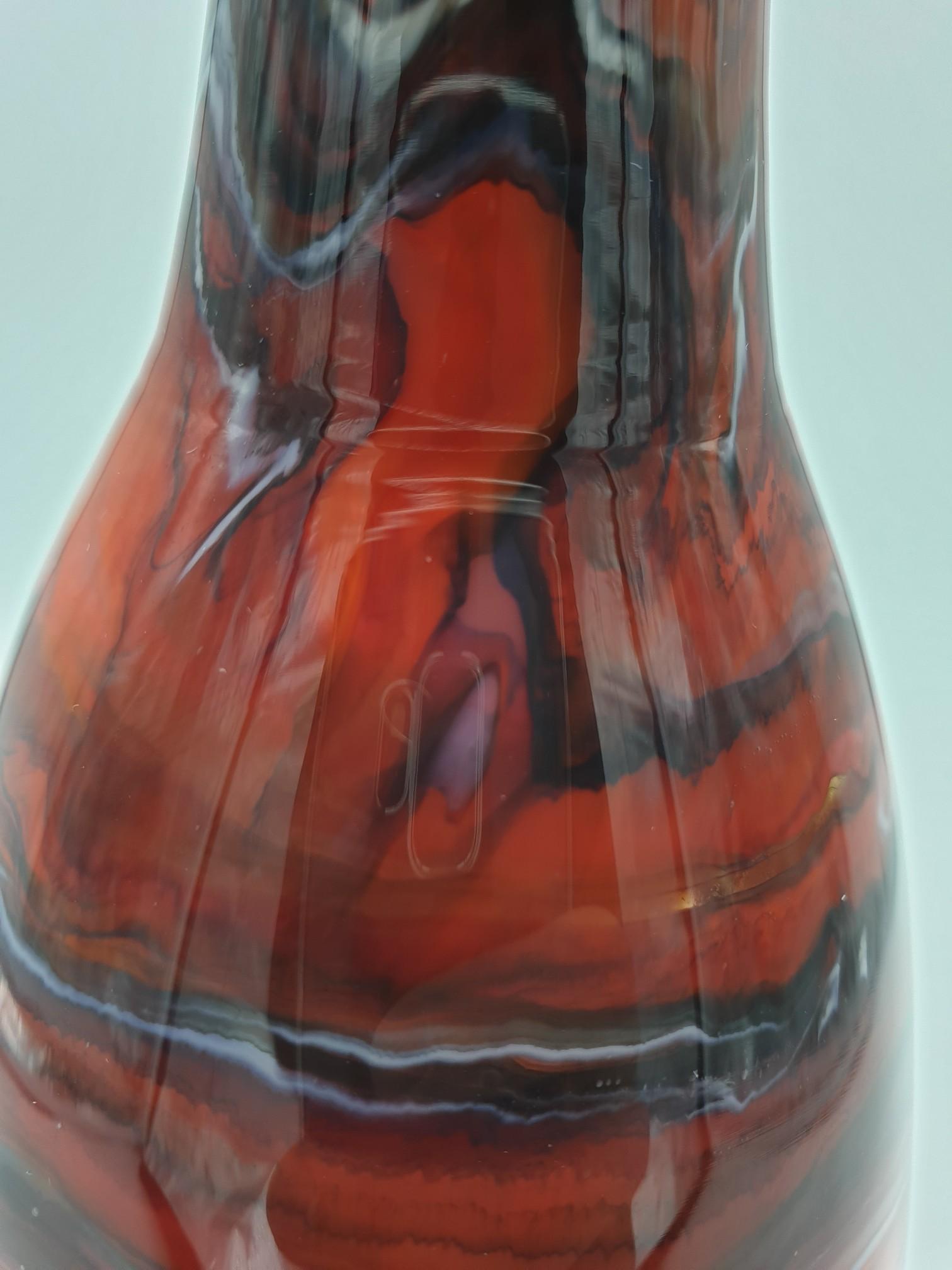 Modern Stylish Marbled Red Murano Glass Vase by Cenedese, late 1990s For Sale 2
