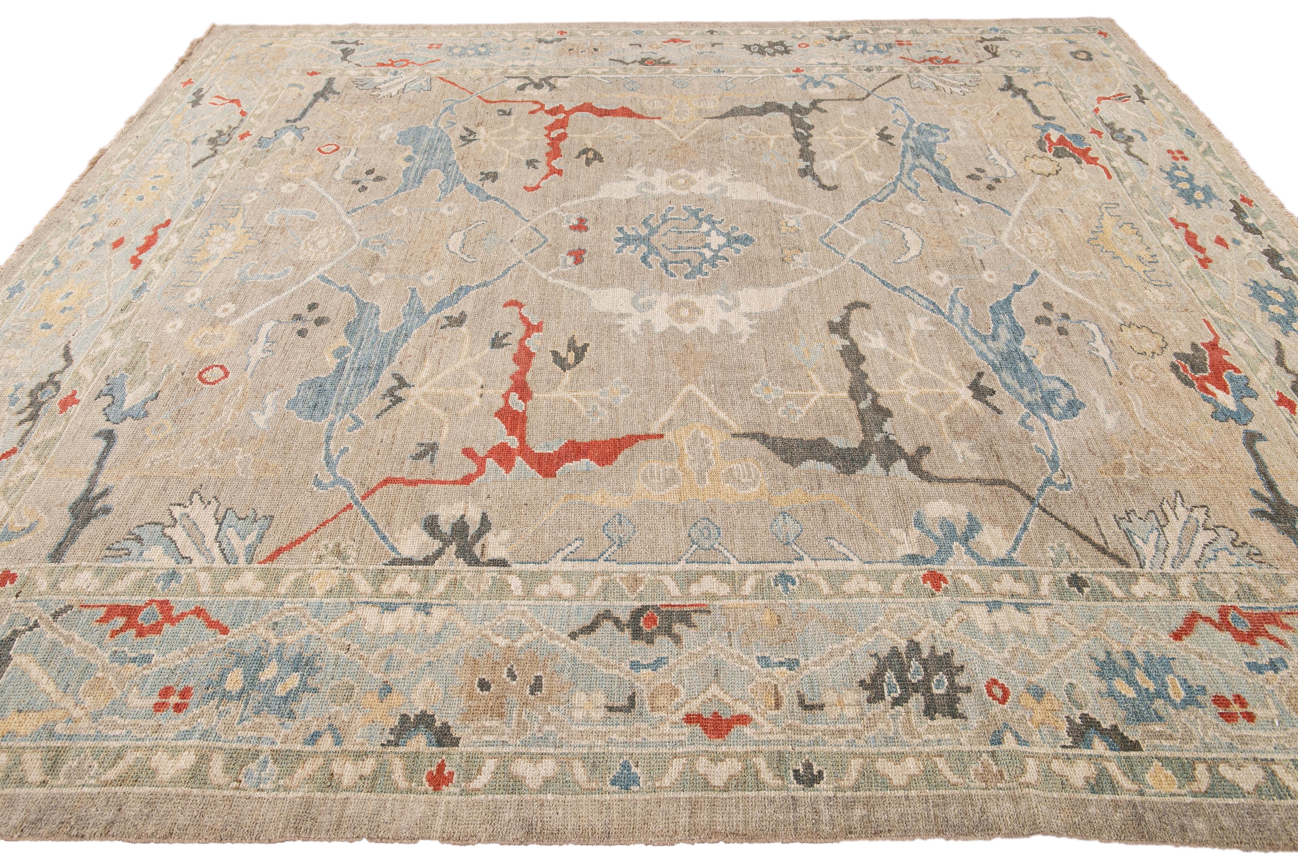 Moderner moderner handgefertigter quadratischer Medaillon-Teppich aus Wolle von Sultanabad in Beige (21. Jahrhundert und zeitgenössisch) im Angebot
