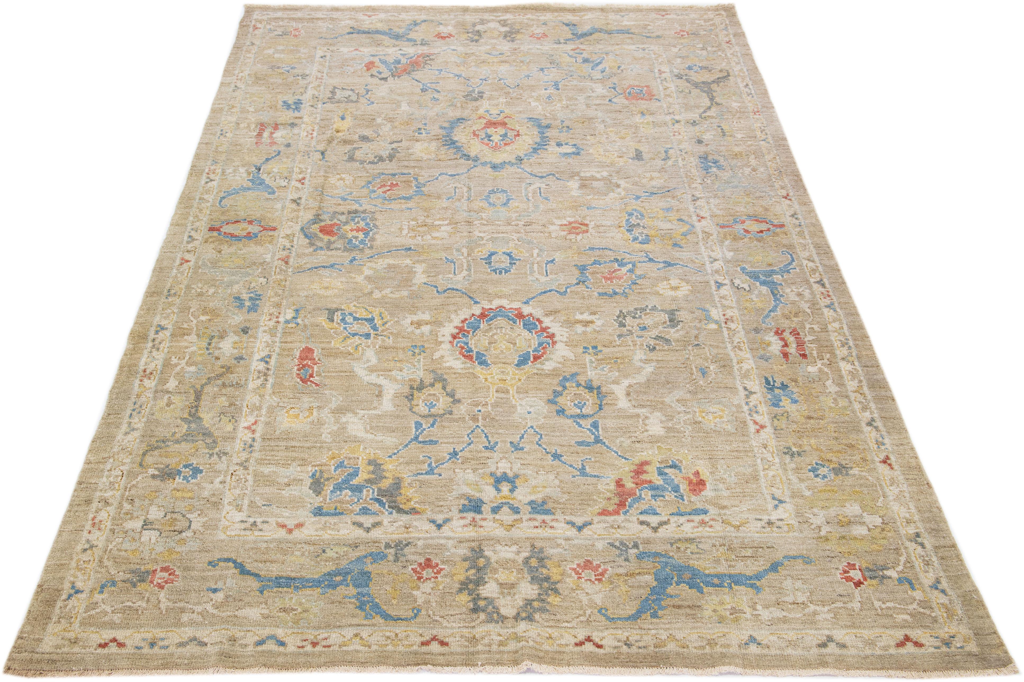 Moderner handgefertigter Sultanabad-Wollteppich in Beige mit Blumenmotiv (Persisch) im Angebot