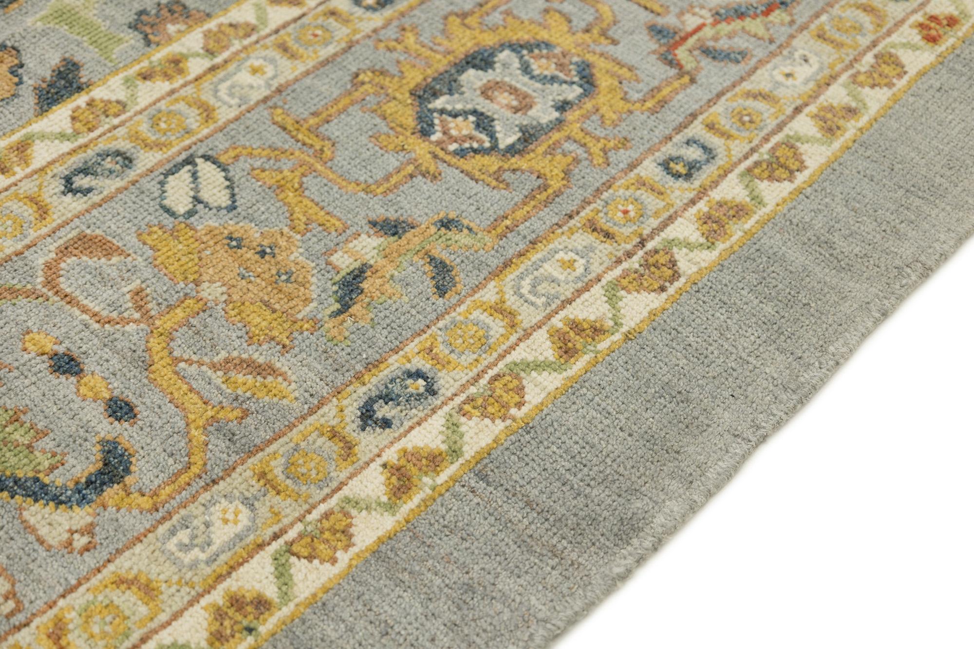 Modernes Sultanabad (sanftes Grau-Blau, Goldgelb und Elfenbein)  12'6