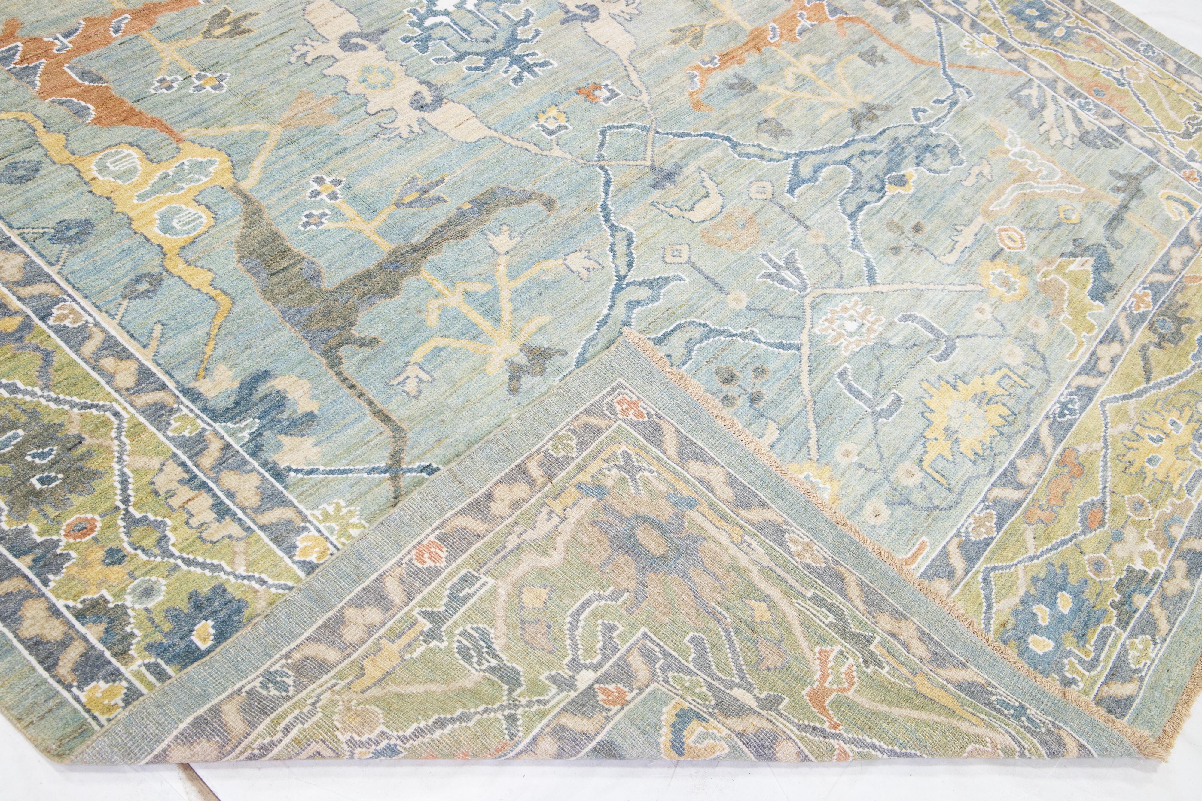 Moderner handgefertigter Sultanabad Grauer Wollteppich mit Blumenmuster (Persisch) im Angebot