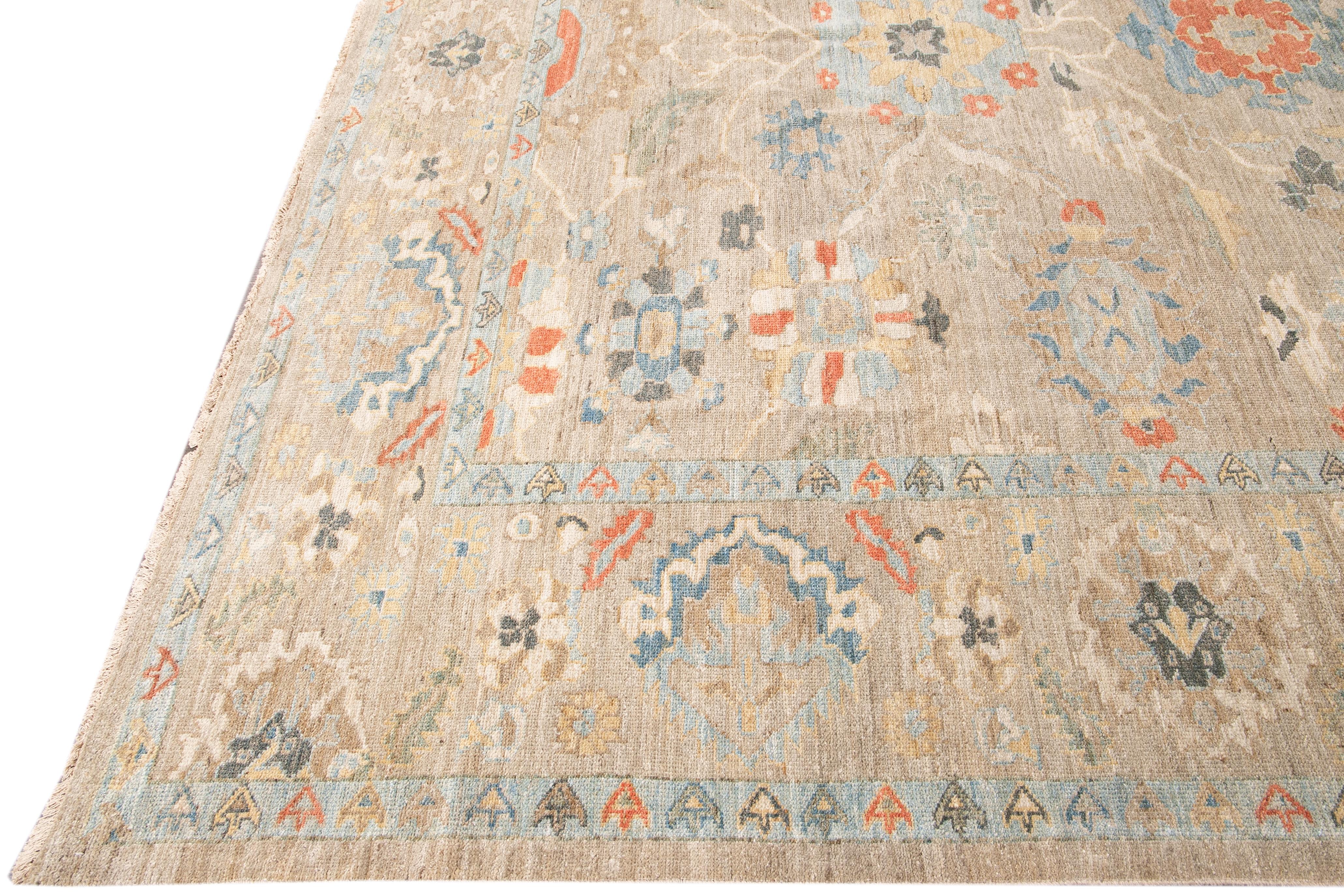 Hand-Knotted Modern Sultanabad Handmade Beige Floral Oversize Wool Rug For Sale
