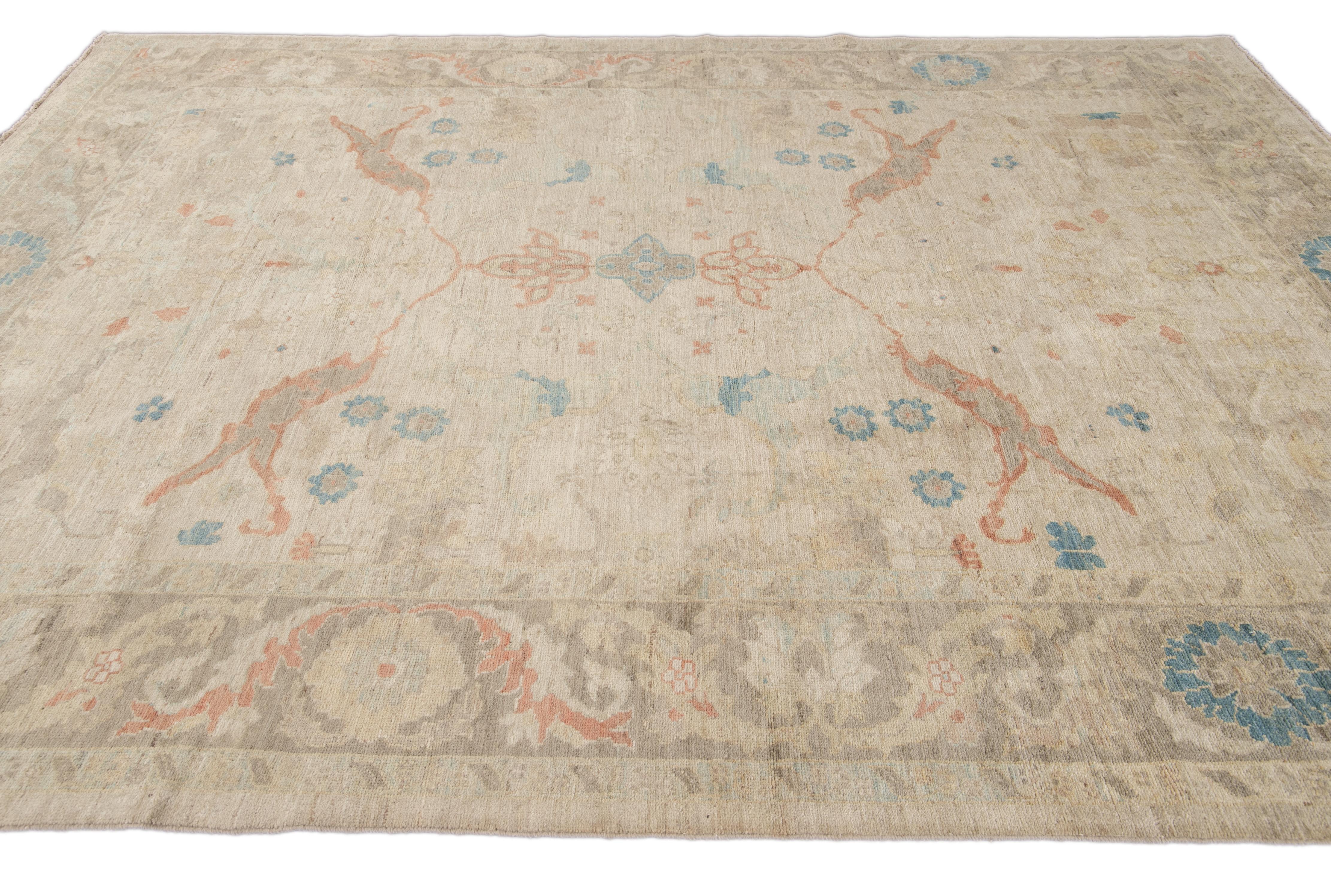 Modern Sultanabad Handmade Beige Floral Wool Rug For Sale 1