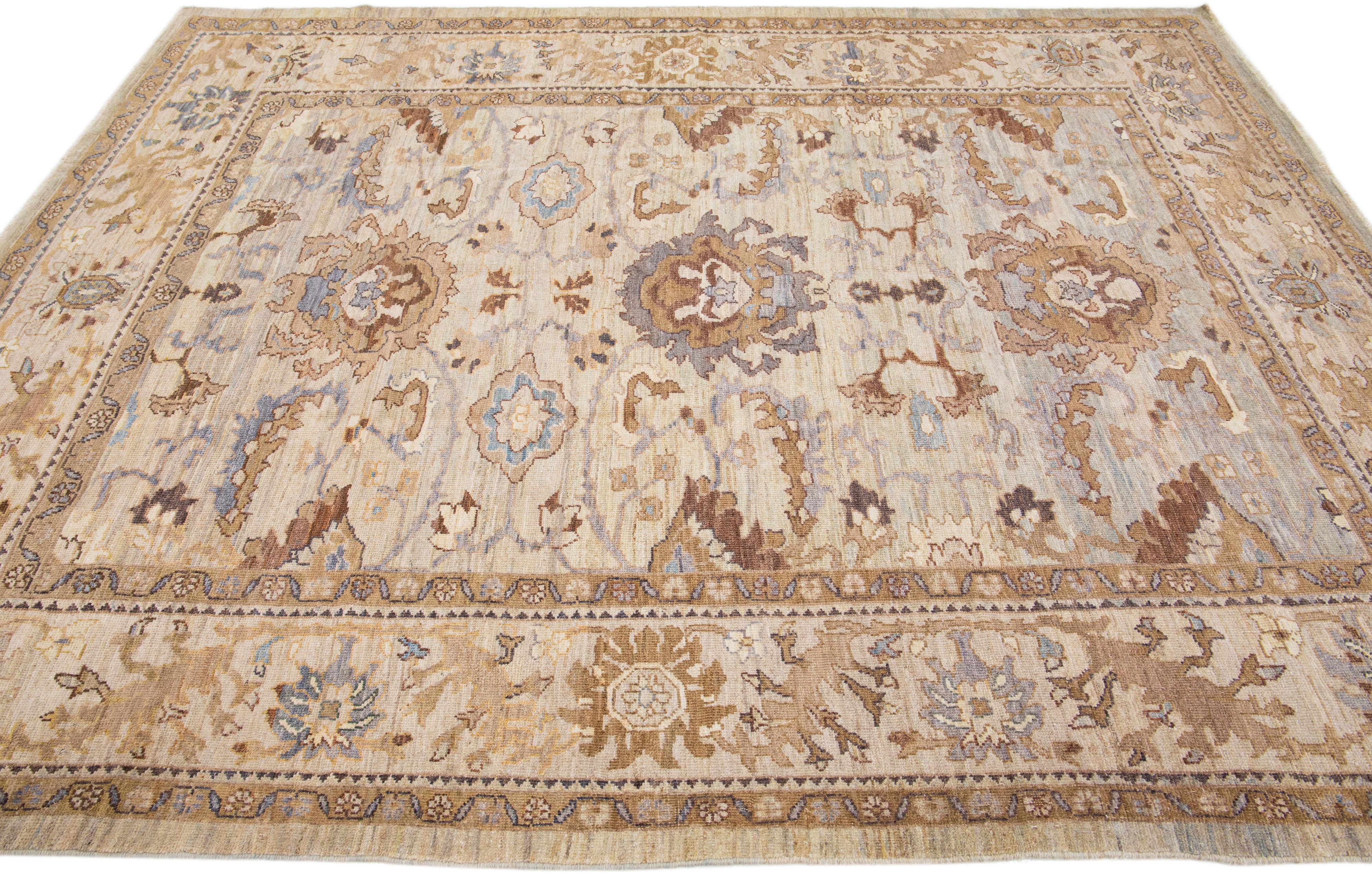 Moderner handgefertigter Sultanabad-Wollteppich in Beige mit Blumenmuster (Handgeknüpft) im Angebot