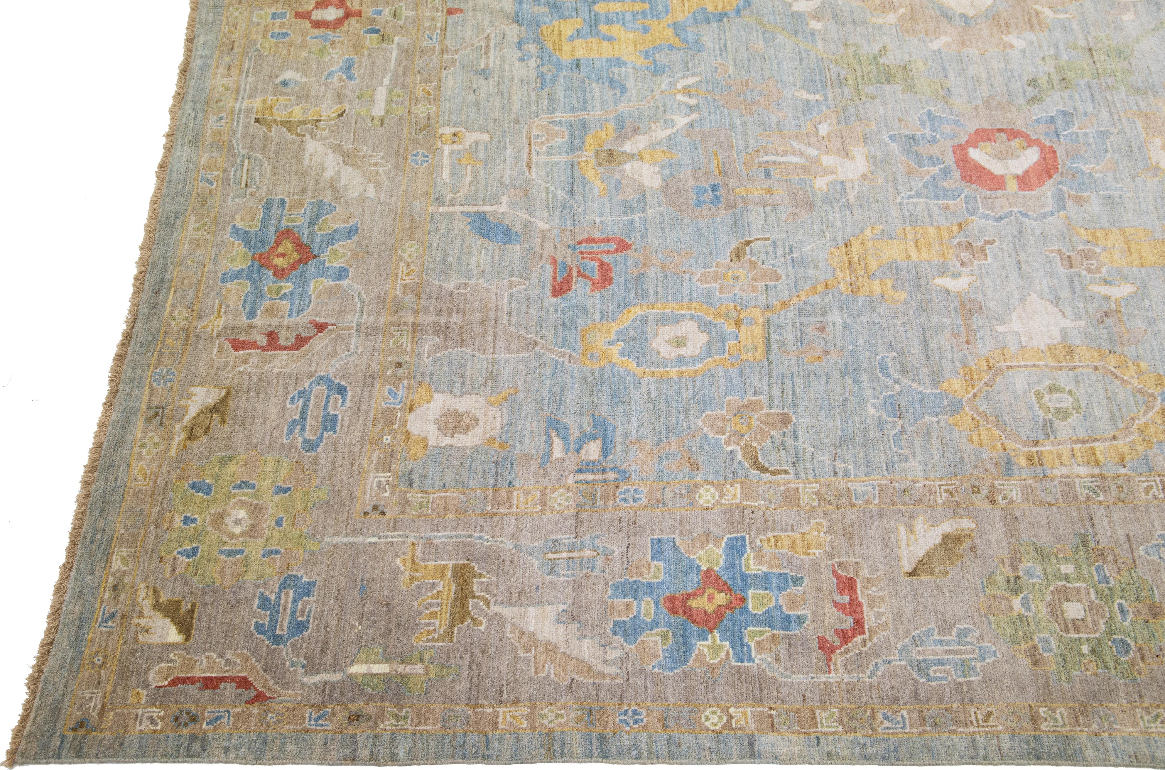Moderner moderner Sultanabad handgefertigter Teppich aus blauer Wolle mit Blumenmuster im Zustand „Neu“ im Angebot in Norwalk, CT