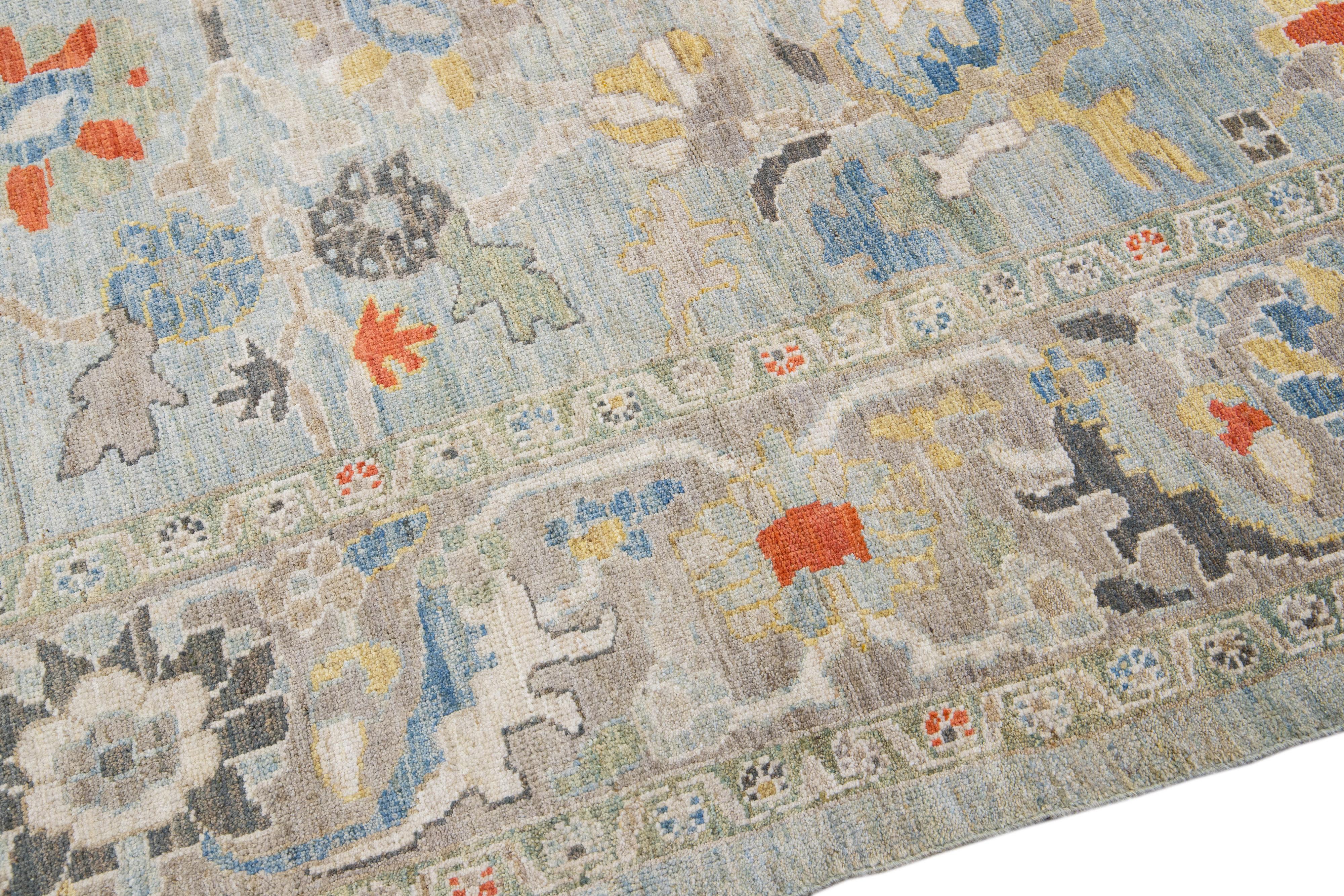 Moderner handgefertigter blauer Sultanabad-Wollteppich mit Blumenmotiv (Wolle) im Angebot