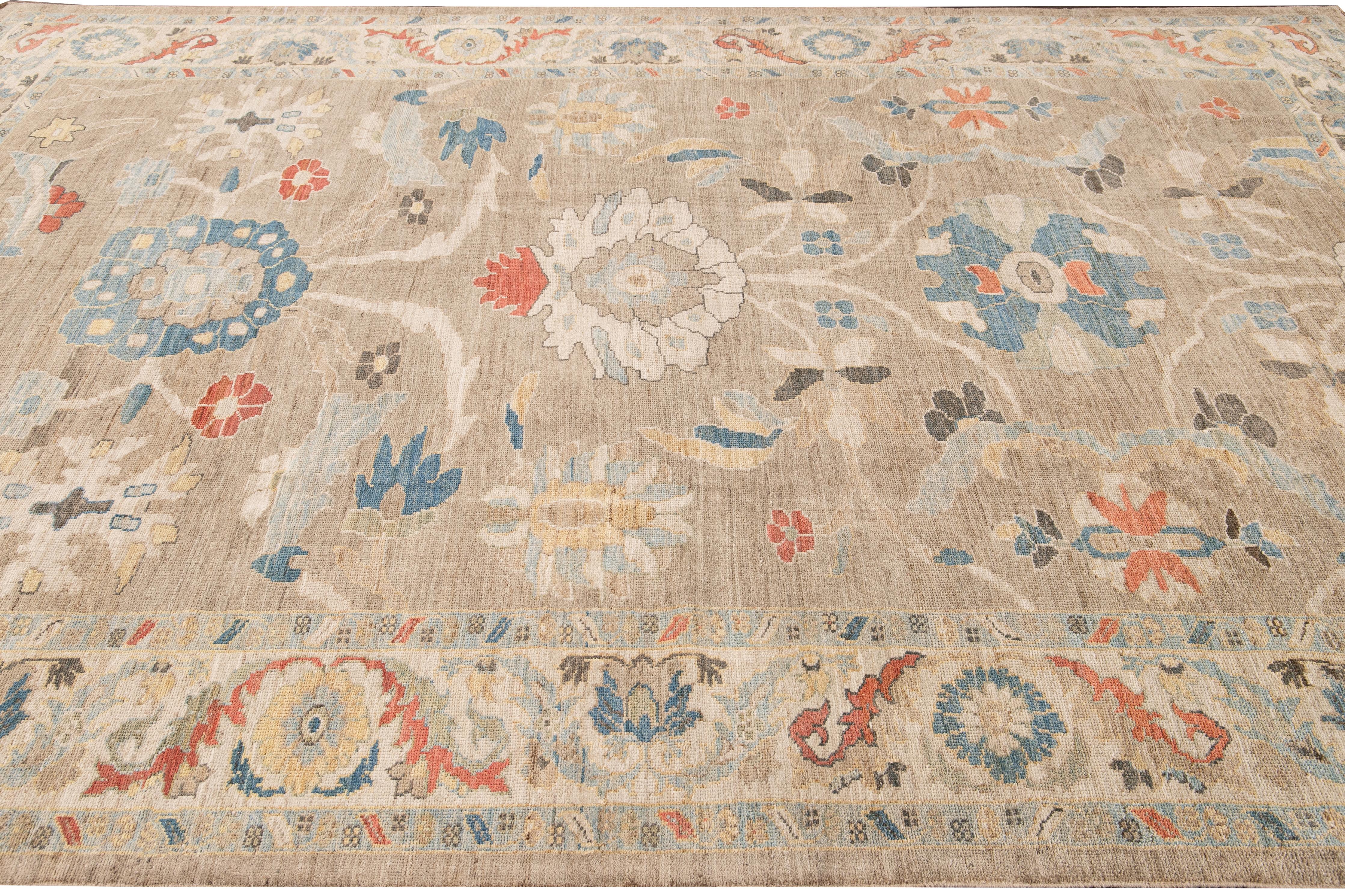 XXIe siècle et contemporain Tapis moderne en laine Sultanabad à fleurs multicolores faits à la main en vente