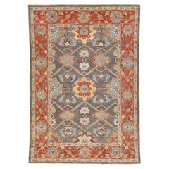 Tapis moderne Sultanabad en laine, fait à la main, gris et rouille, avec motif allover.