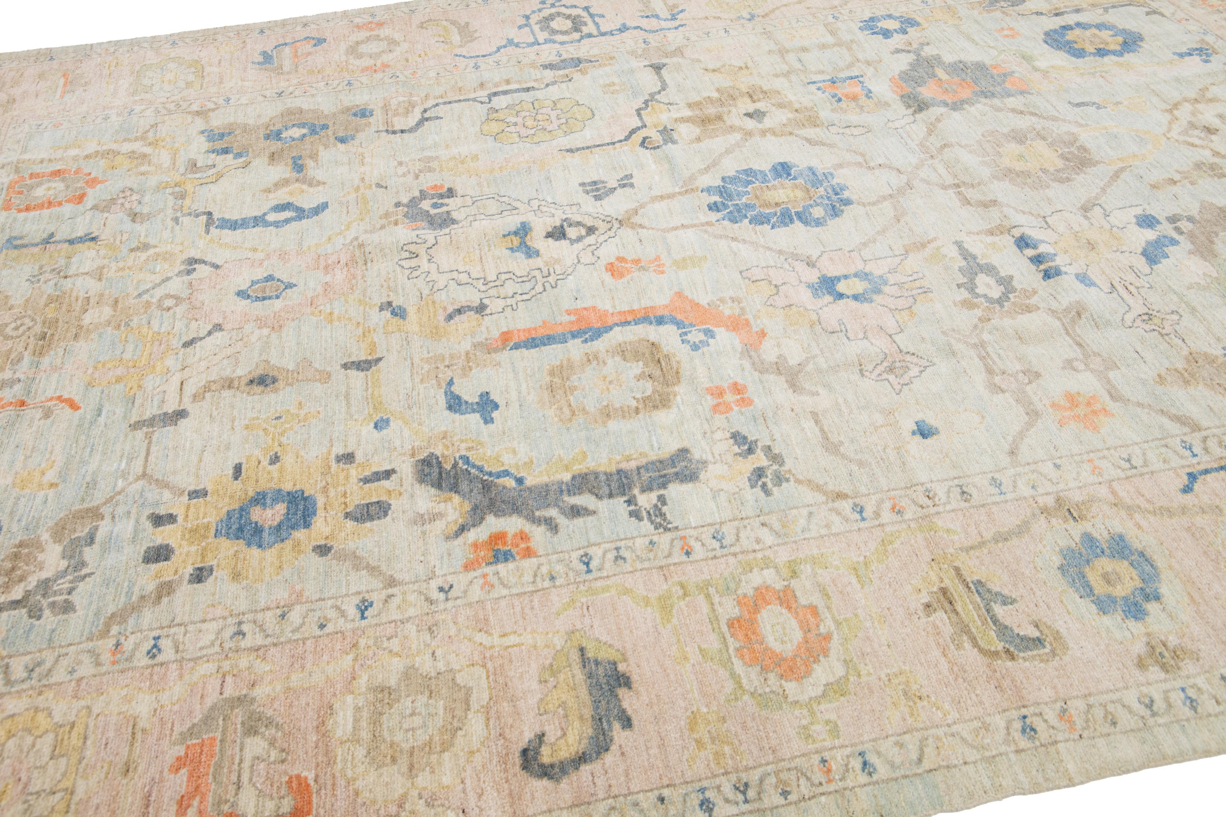 Moderner hellblauer handgefertigter Sultanabad-Wollteppich in Zimmergröße mit Blumenmuster im Zustand „Neu“ im Angebot in Norwalk, CT