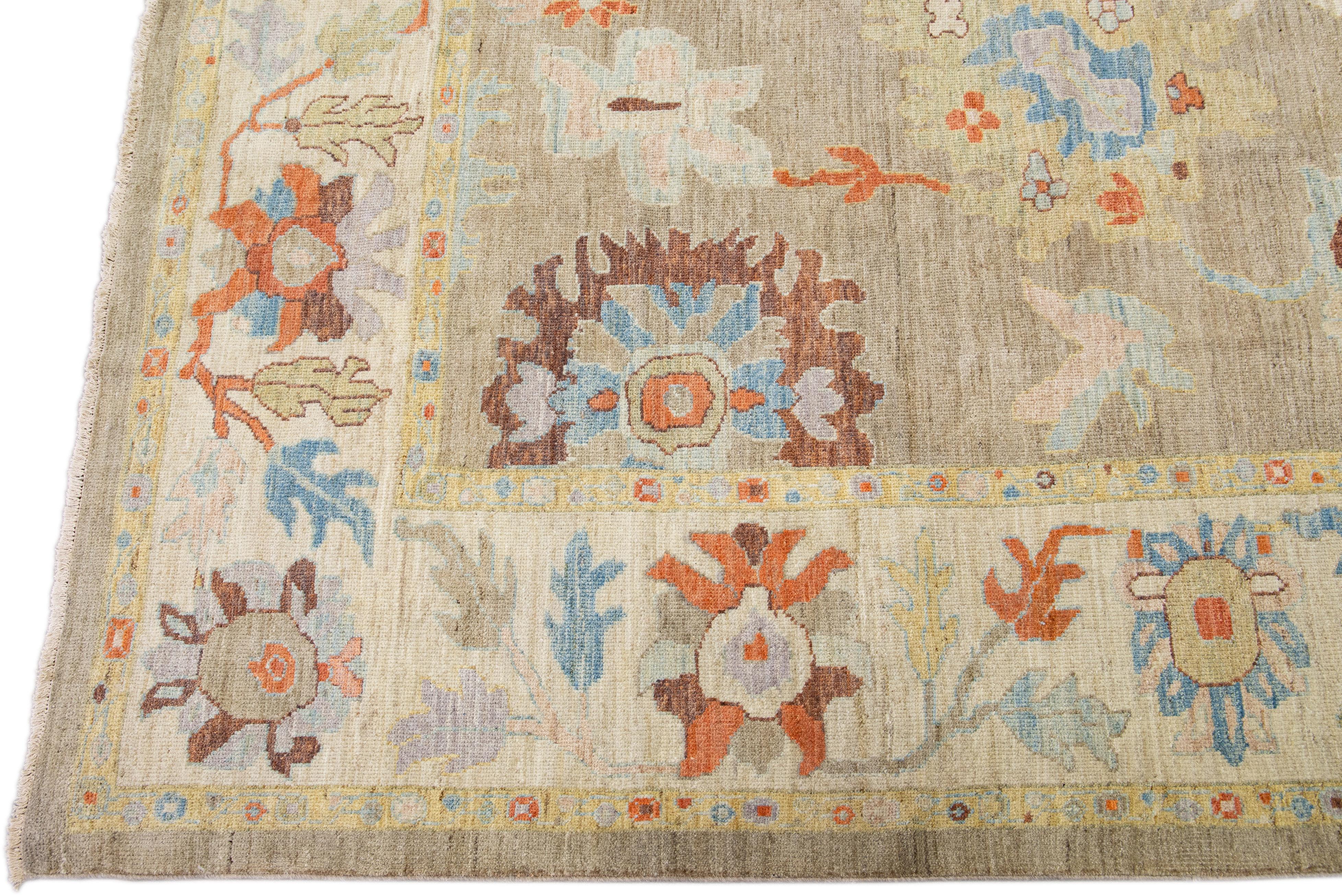 Modern Sultanabad Light Brown Handmade Floral Pattern Wool Rug In New Condition For Sale In Norwalk, CT