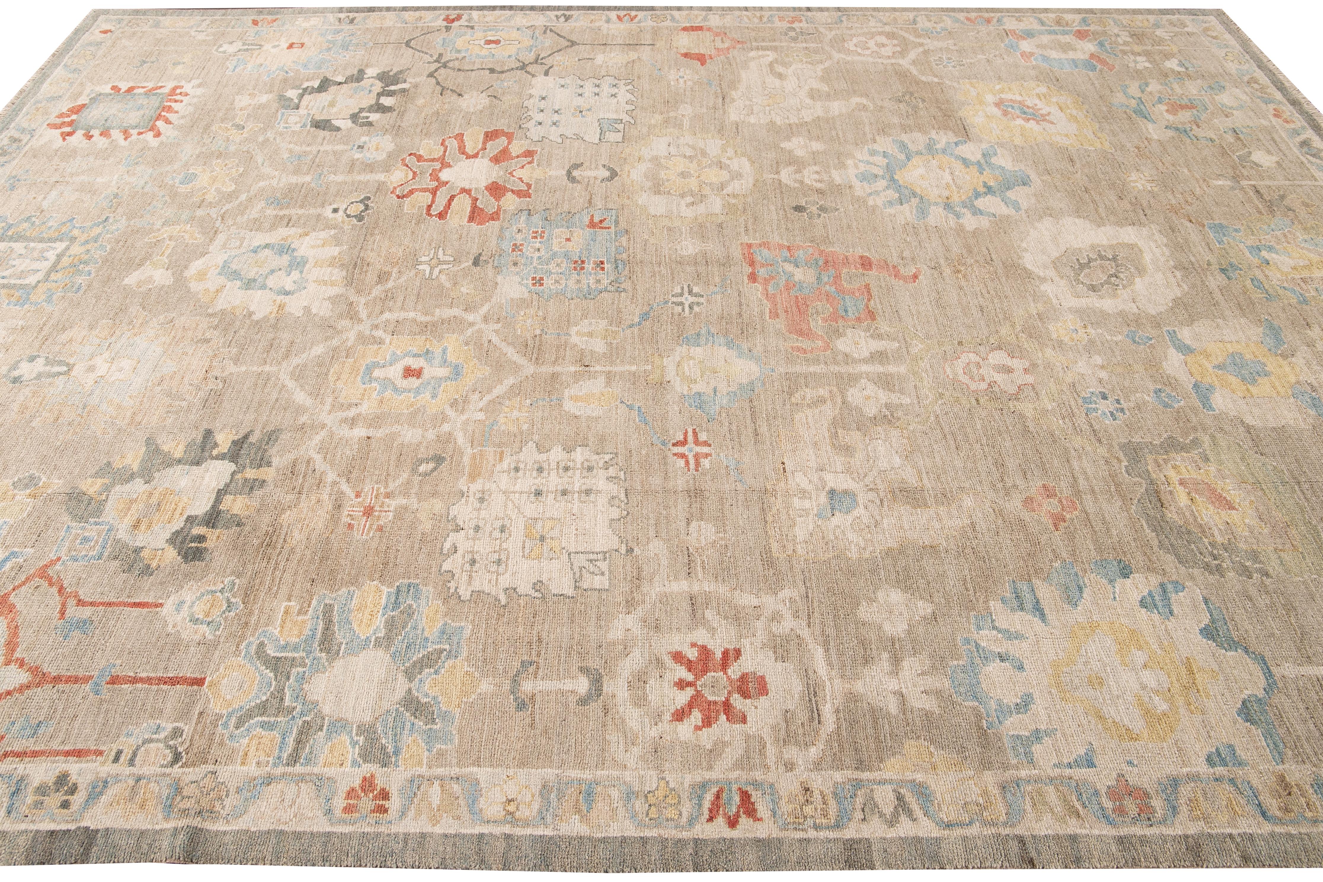 Modern Sultanabad Nude Handmade Geometric Floral Wool Rug In New Condition For Sale In Norwalk, CT