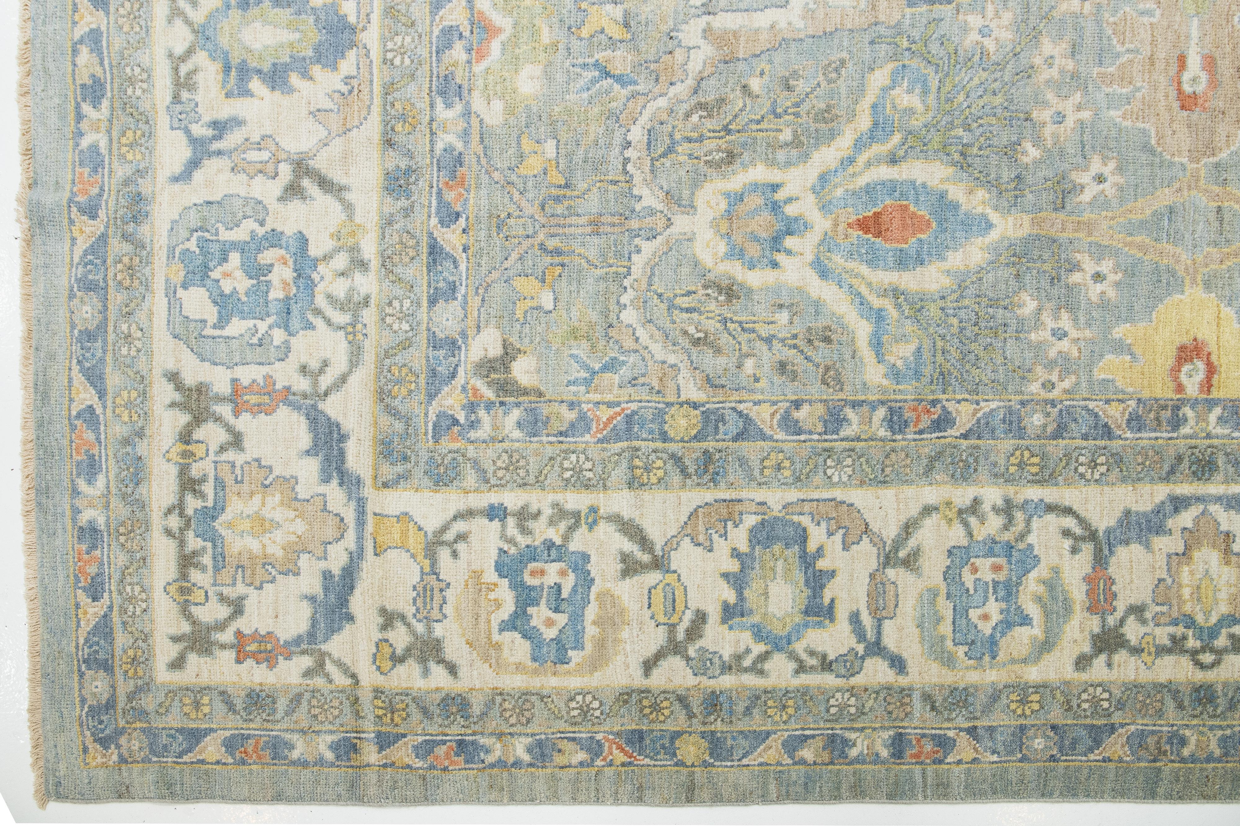 Apadana's Moderner quadratischer Sultanabad-Wollteppich in Blau mit Allover-Muster im Zustand „Neu“ im Angebot in Norwalk, CT