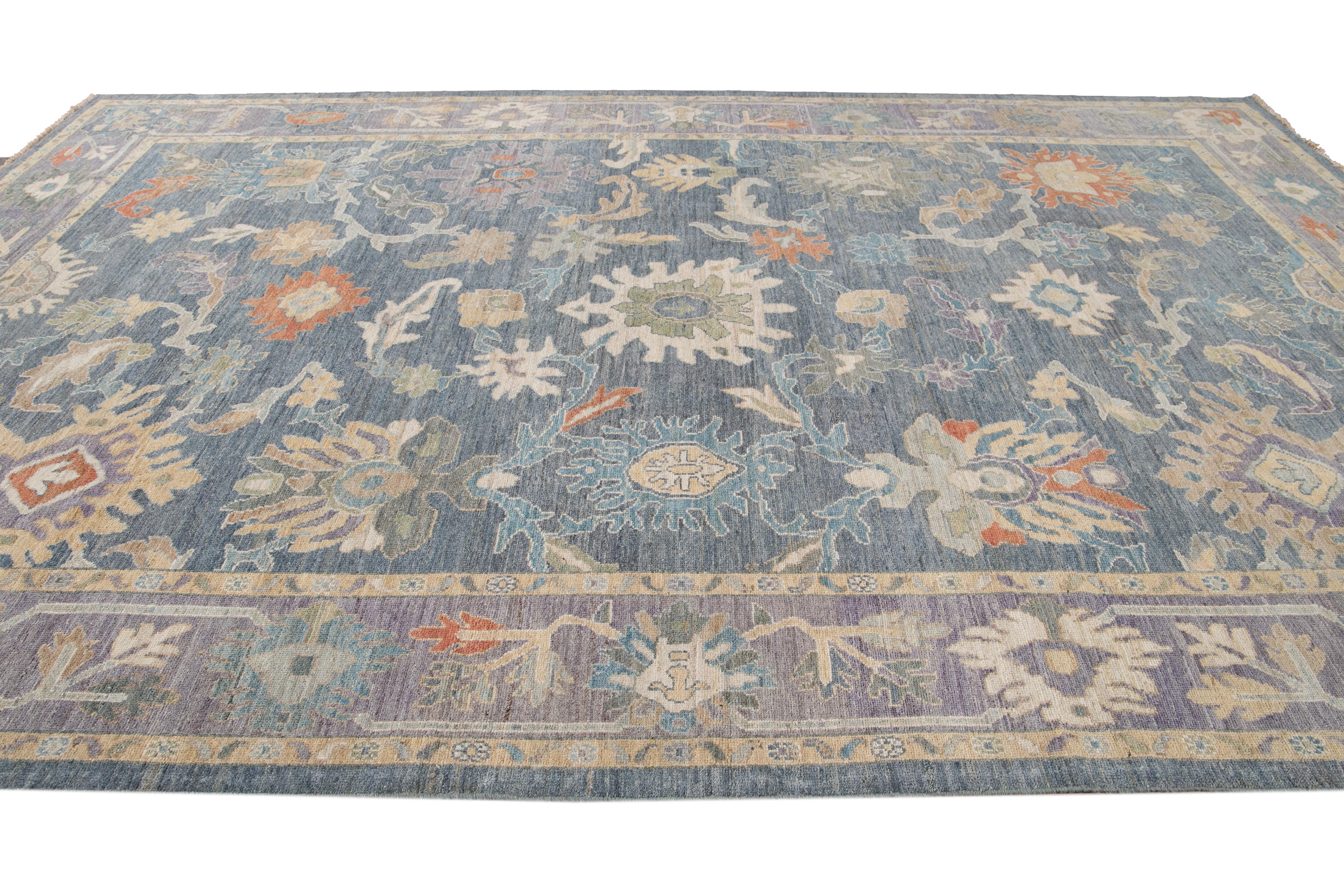 Modern Sultanabad Wool Rug For Sale 6