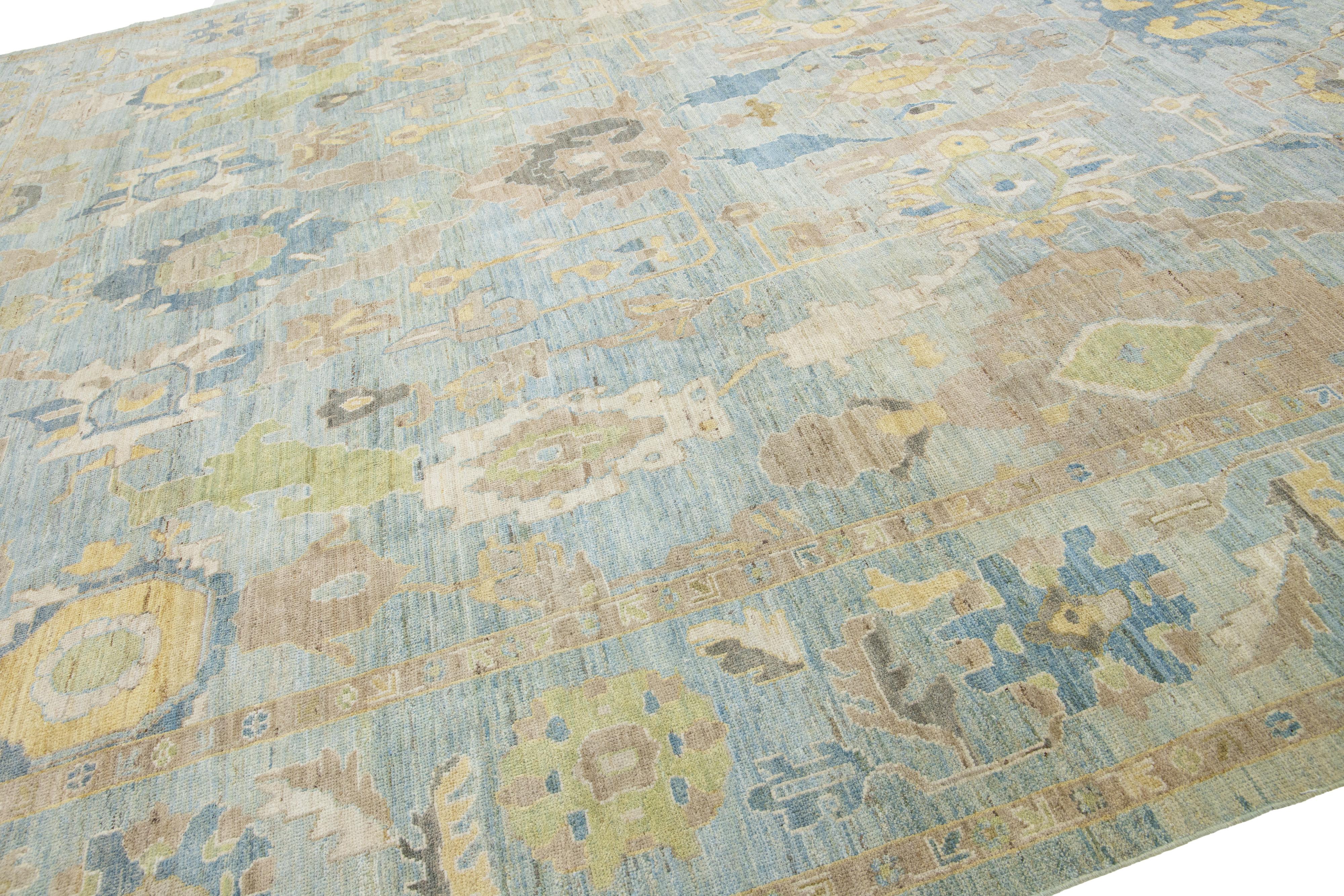 Apadana's Moderner Sultanabad-Wollteppich in Hellblau mit Blumenmuster, handgefertigt im Angebot 3