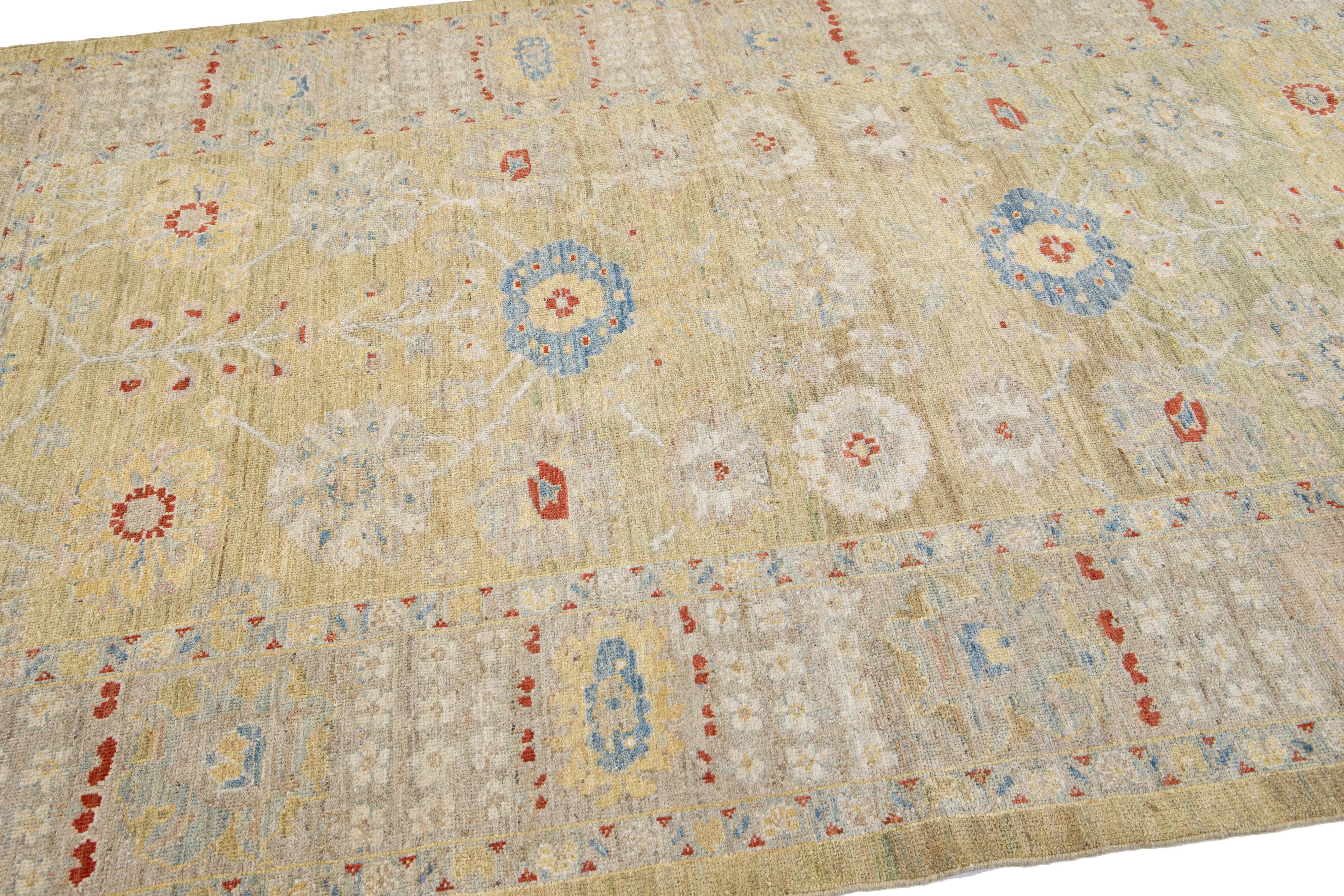 Modern Sultanabad Yellow Handmade Wool Rug with Floral Design In New Condition For Sale In Norwalk, CT