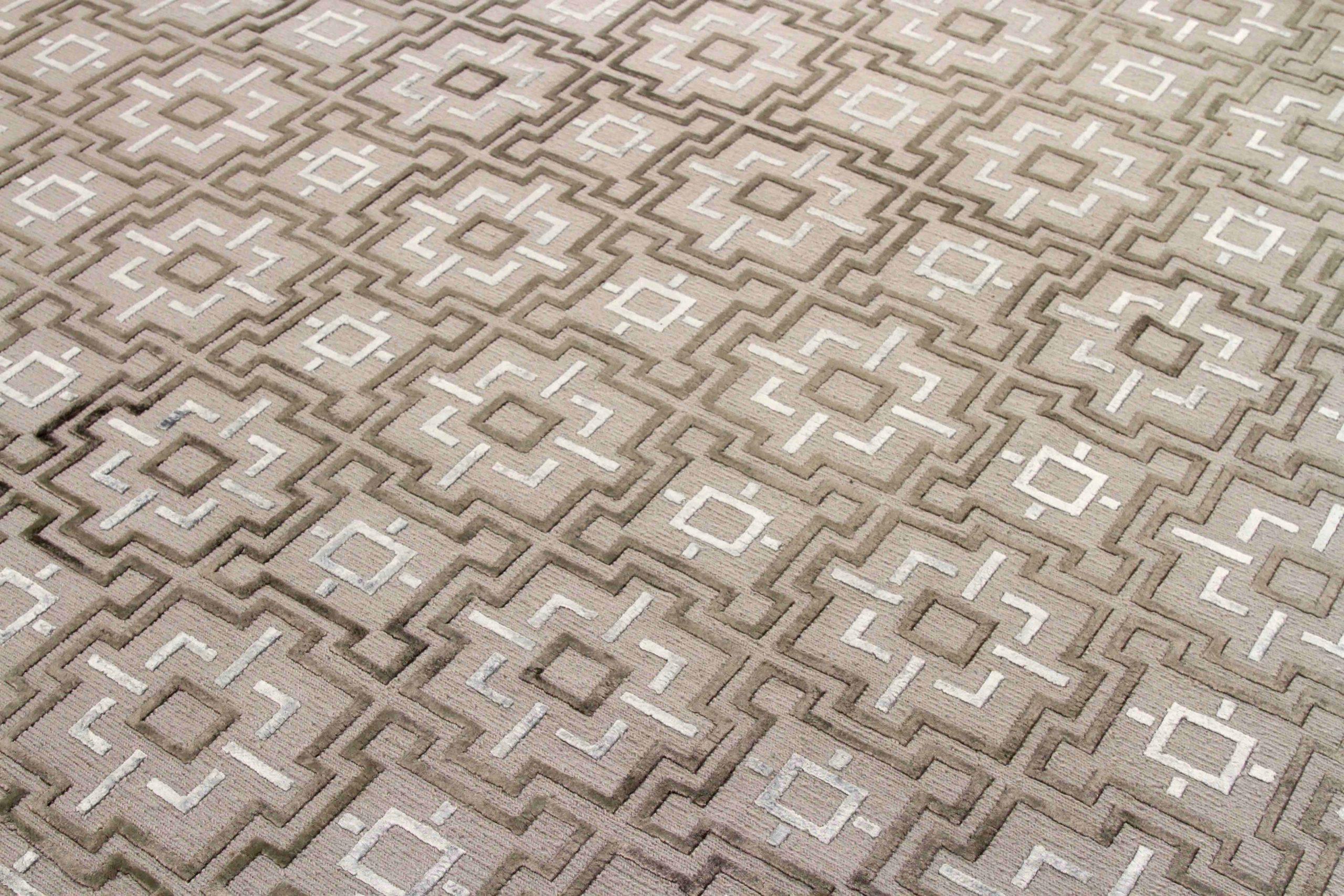 Unknown Modern Sumac Area Rugs Circa 1990 - 66064 For Sale