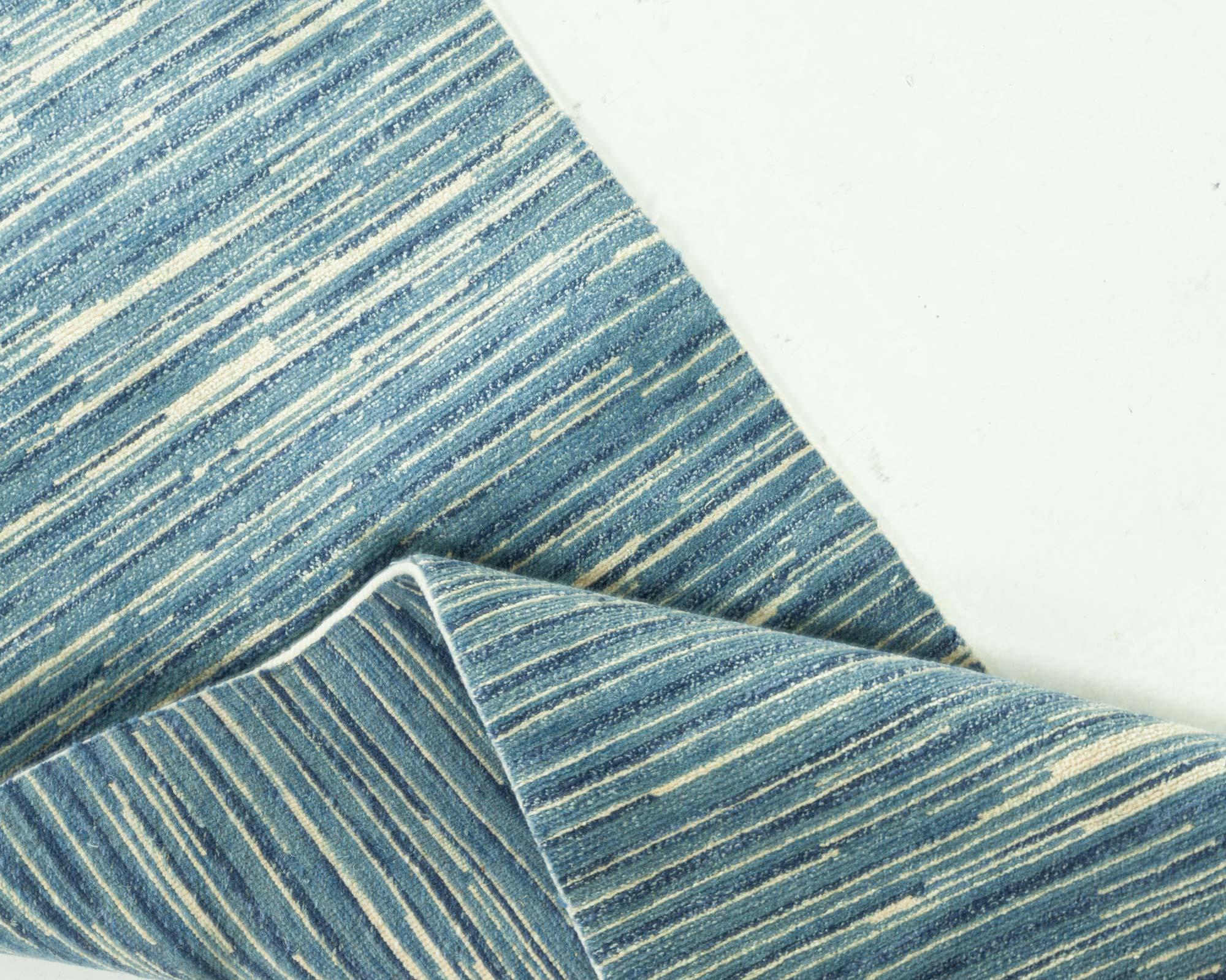 Moderne Tapis de couloir moderne suédois en laine bleue de Doris Leslie Blau en vente