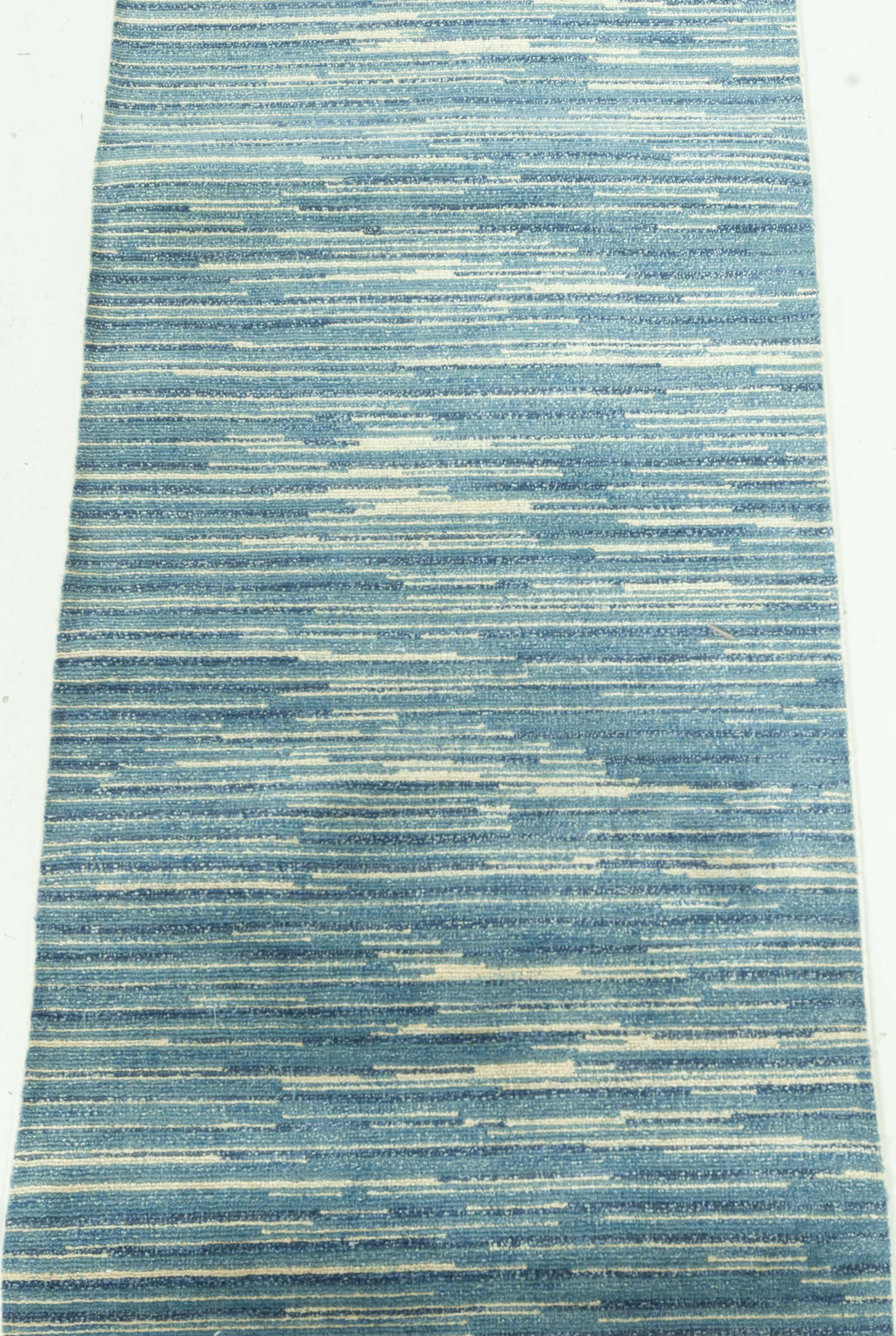 Tapis de couloir moderne suédois en laine bleue de Doris Leslie Blau Neuf - En vente à New York, NY