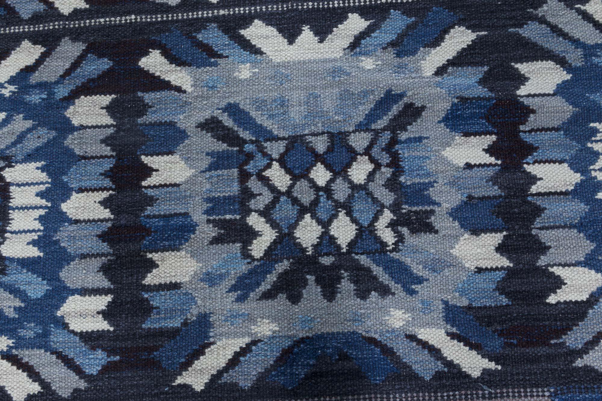 Modernes schwedisches Design Flachgewebter Wollteppich von Doris Leslie Blau
Größe: 12'6