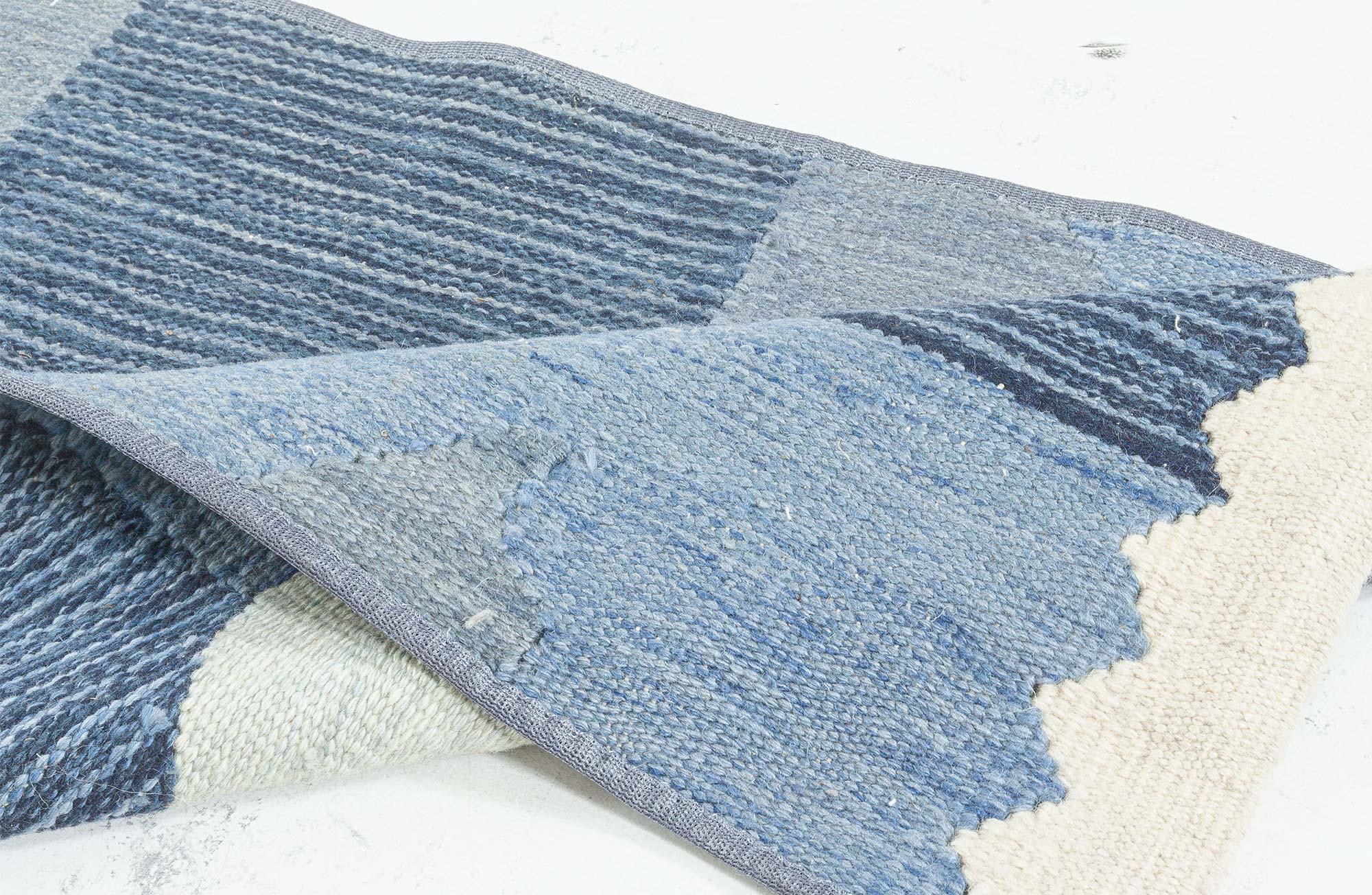 Moderner schwedischer Fragment-Läufer von Doris Leslie Blau (Skandinavisch) im Angebot