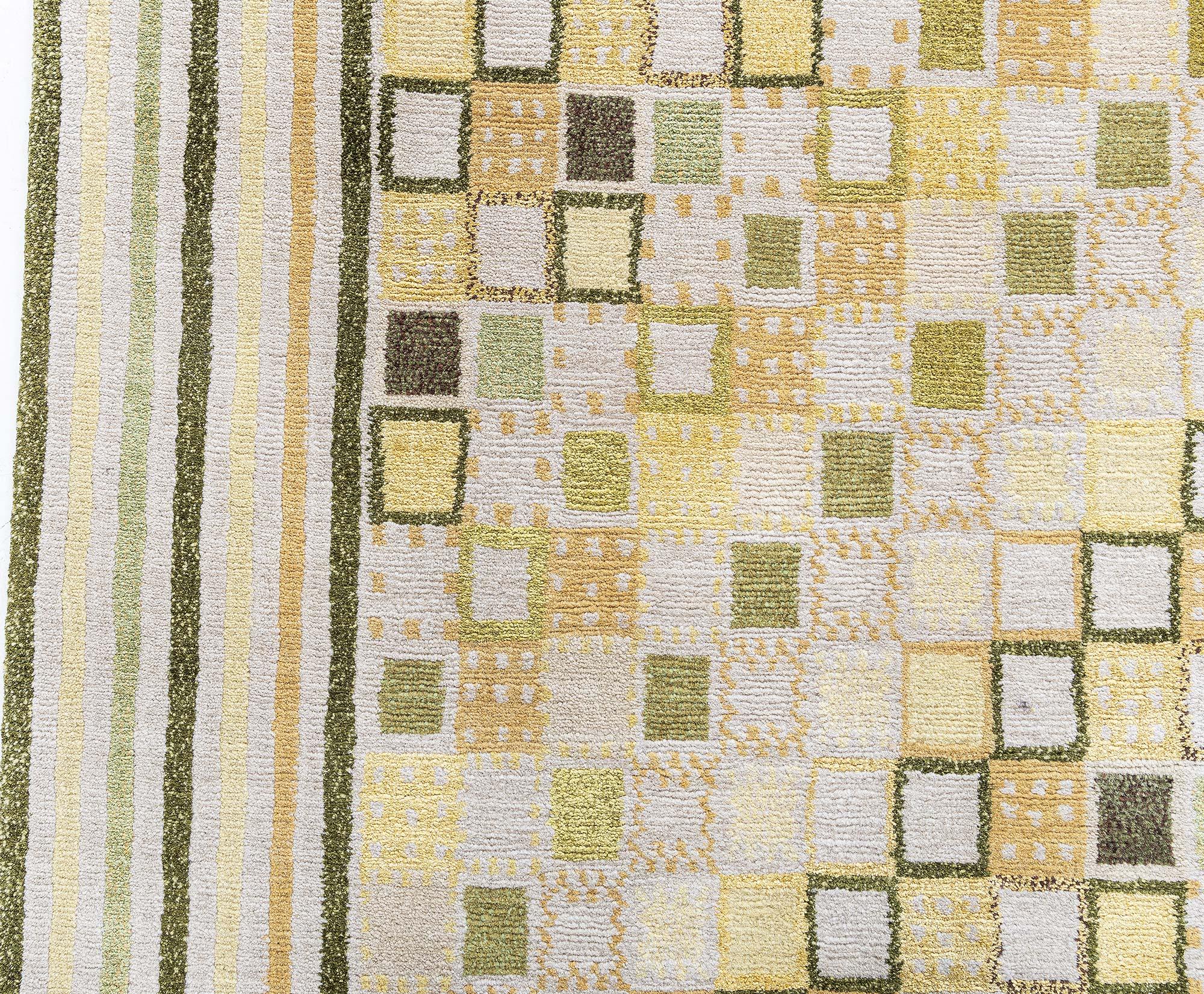 Scandinavo Seta moderna svedese geometrica annodata a mano &  Tappeto a pelo di lana di Doris Leslie Blau in vendita