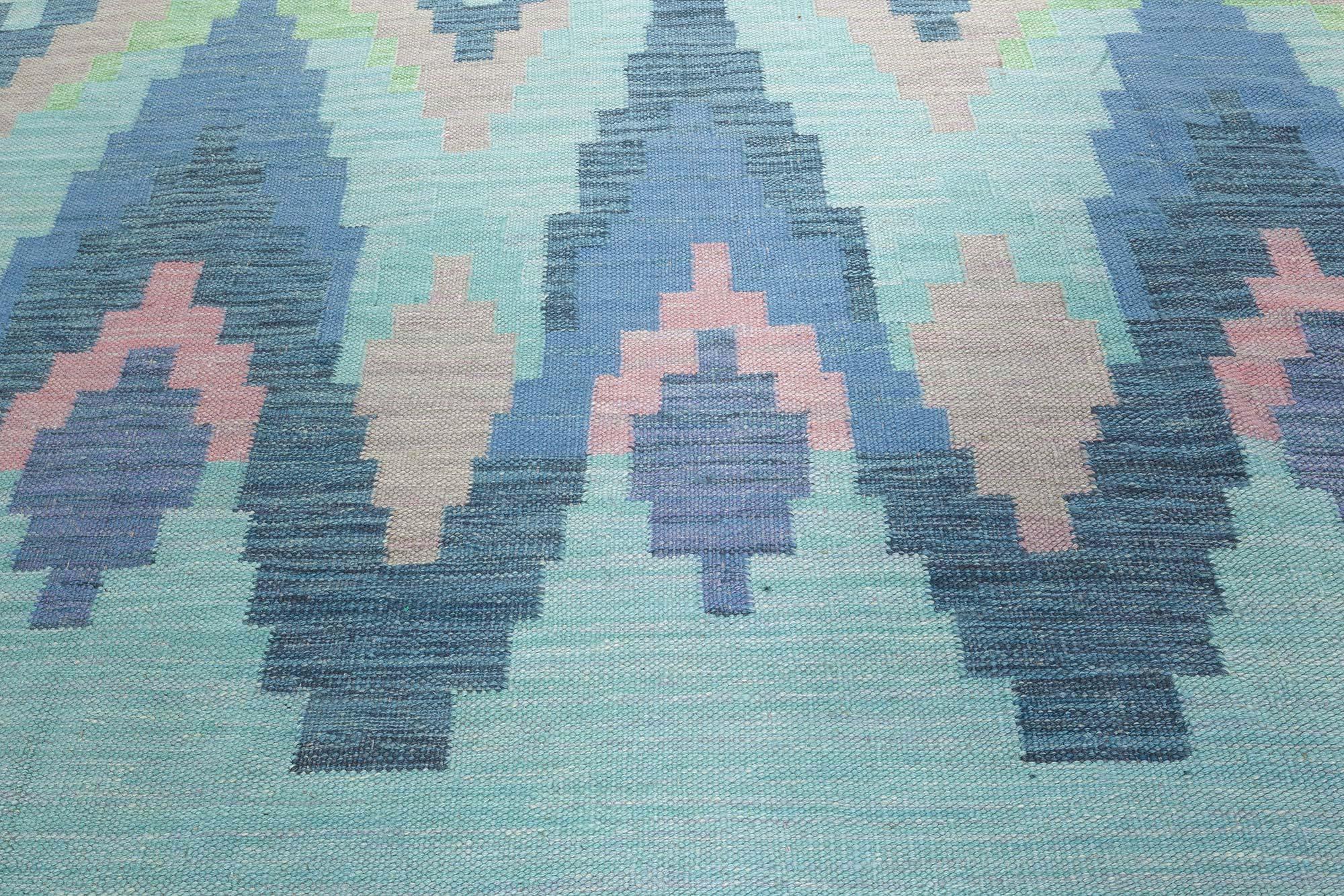 Modern Swedish inspired flat weave rug by Doris Leslie Blau.
Size: 11'6