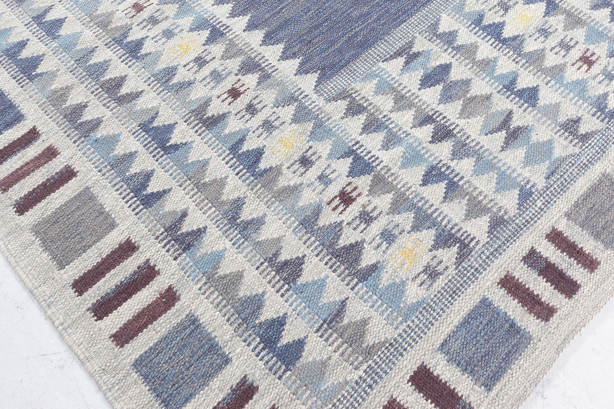 Modern Swedish Inspired Rug by Doris Leslie Blau In New Condition For Sale In New York, NY