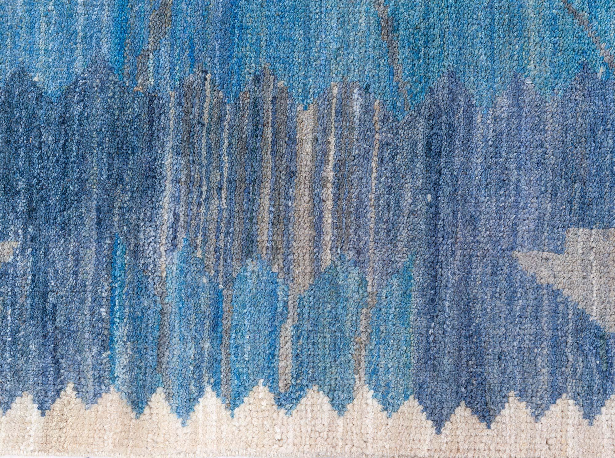 Laine Tapis moderne en laine bleue à poils suédois par Doris Leslie Blau en vente