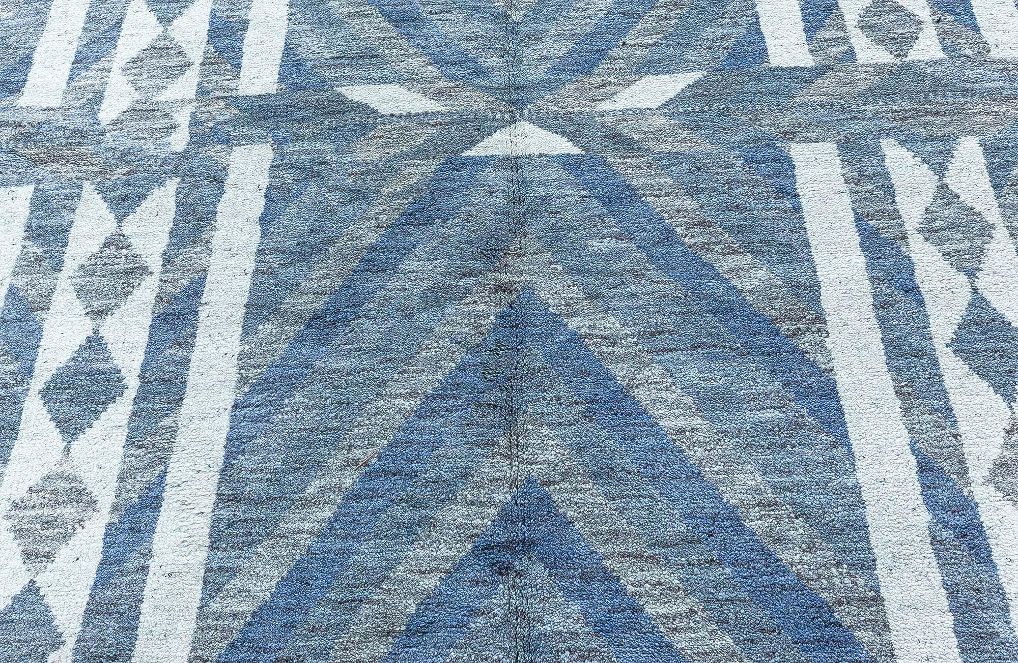 Moderner schwedischer Teppich im Pile-Design von Doris Leslie Blau
Größe: 13'7