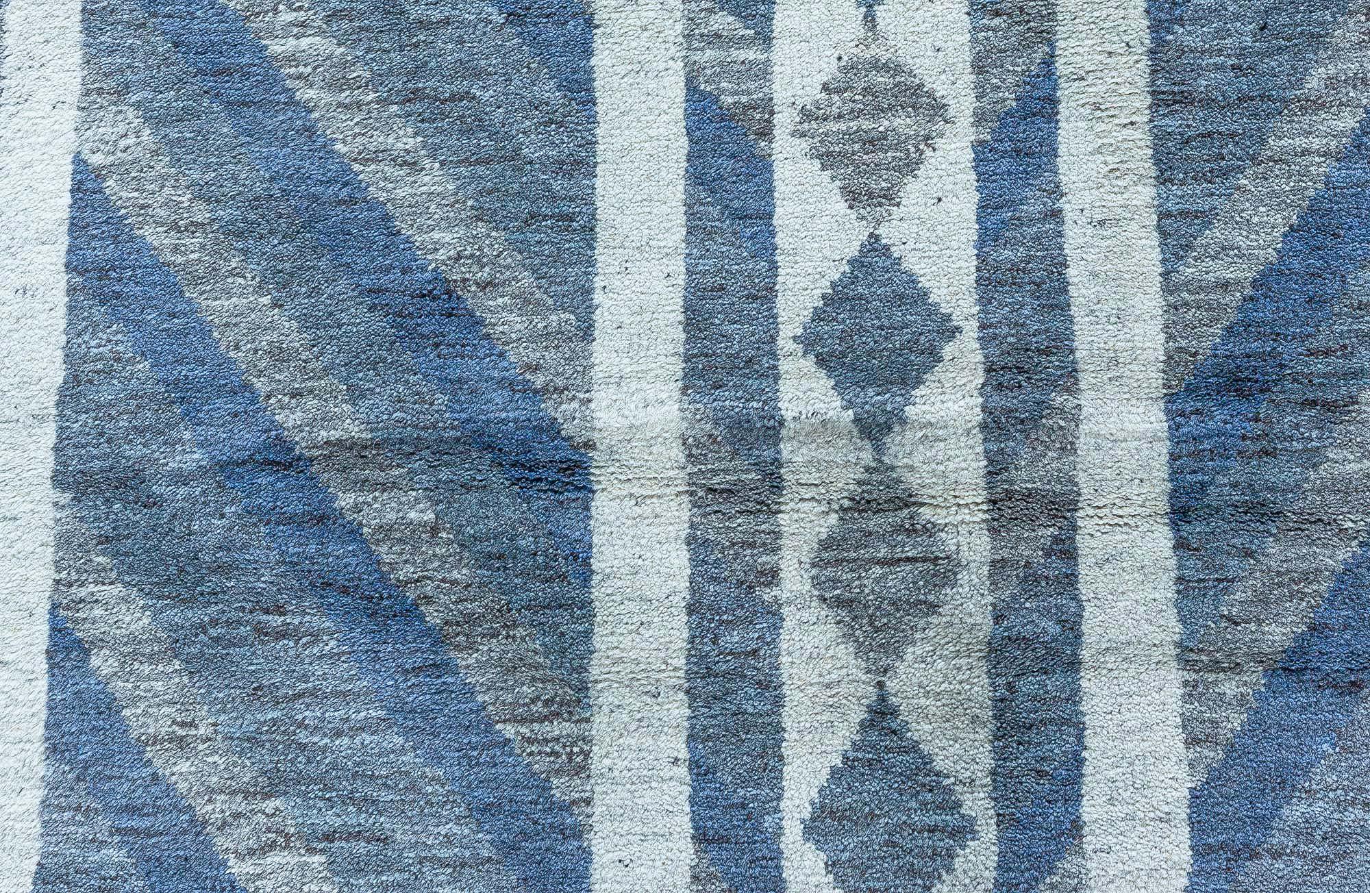 Scandinavo moderno Tappeto moderno con design a pelo svedese di Doris Leslie Blau in vendita