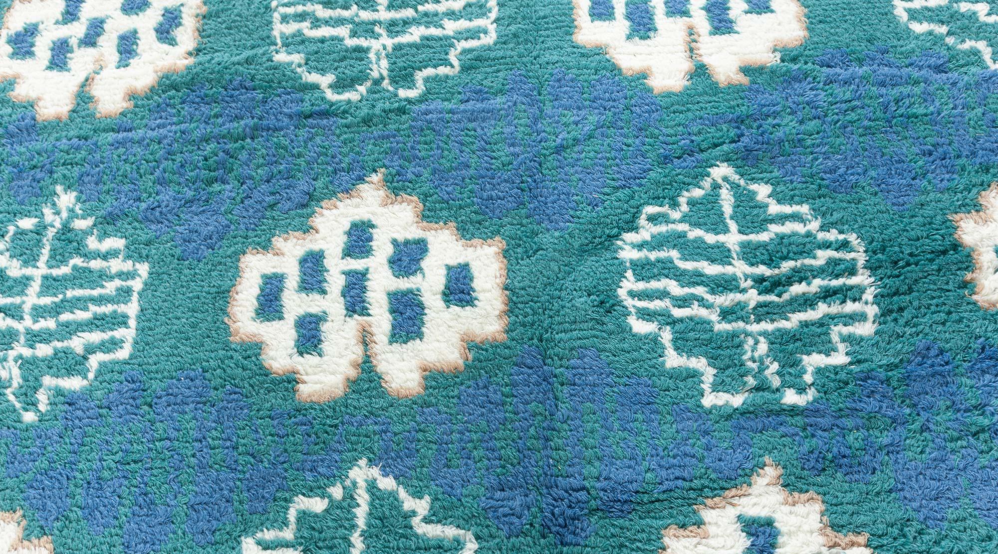 Scandinavo moderno Tappeto moderno con design a pelo svedese di Doris Leslie Blau in vendita