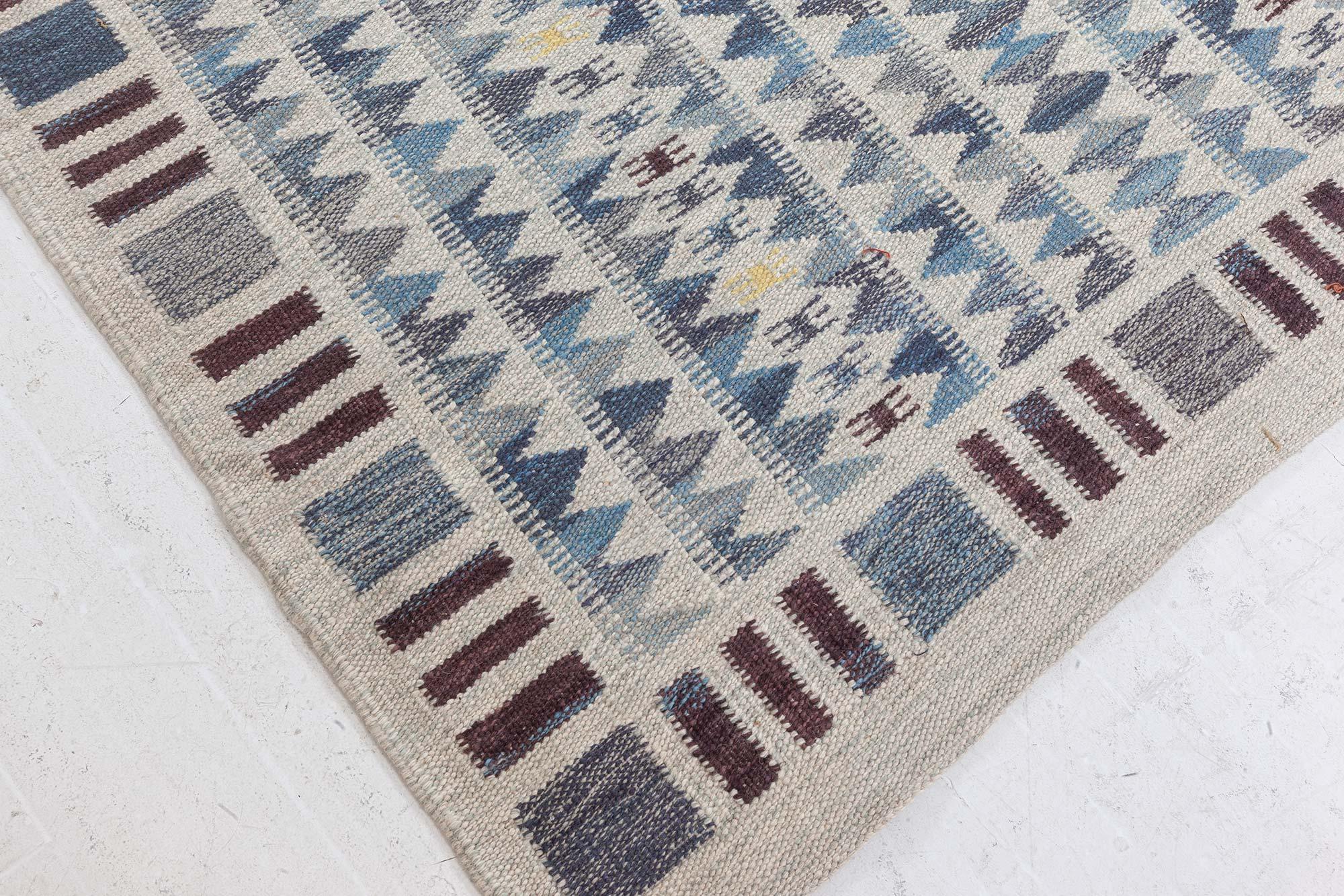 Modern Swedish Rug by Doris Leslie Blau Siglo XXI y contemporáneo en venta