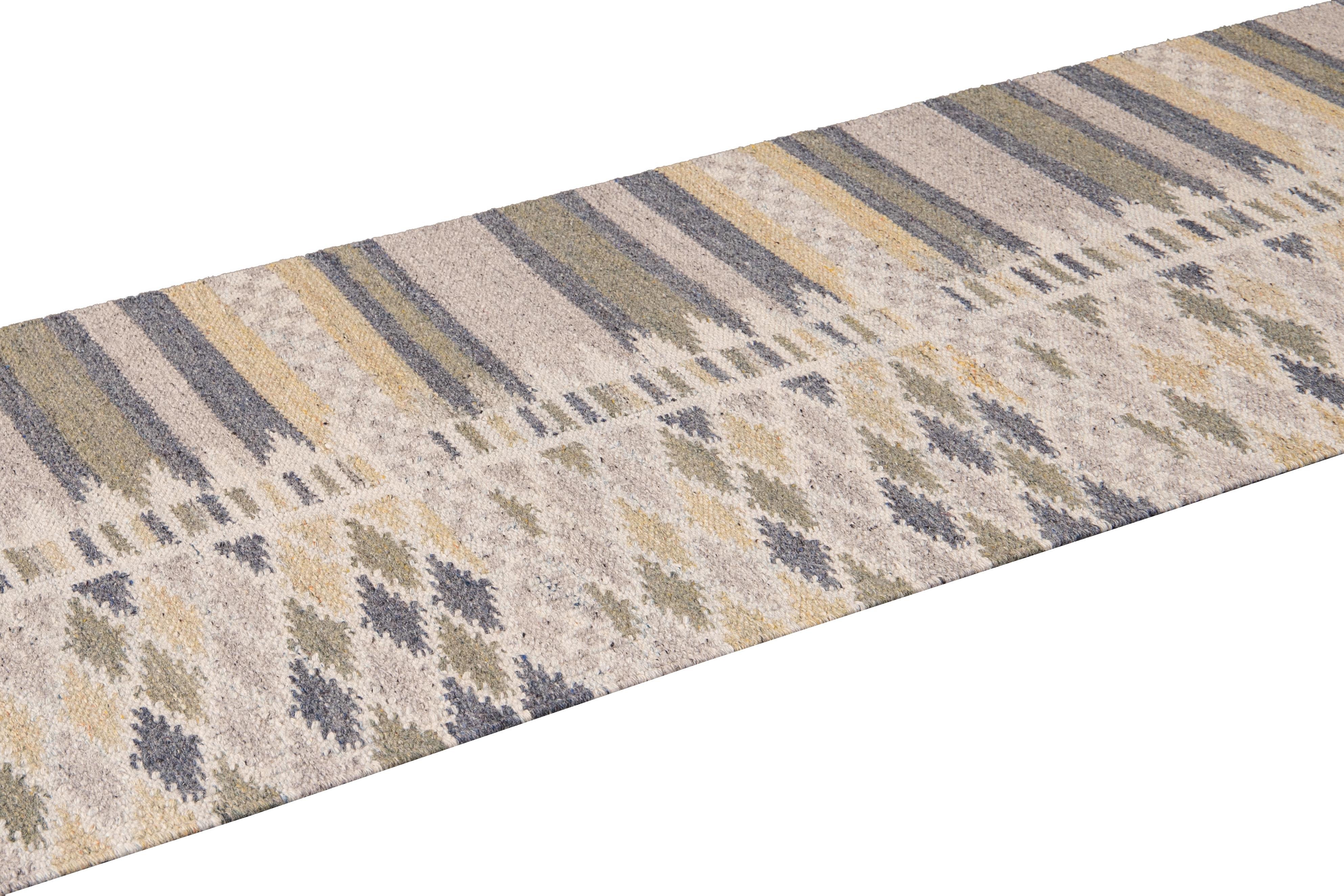 Modern Swedish Style Beige Handmade Geometric Wool Runner In New Condition For Sale In Norwalk, CT